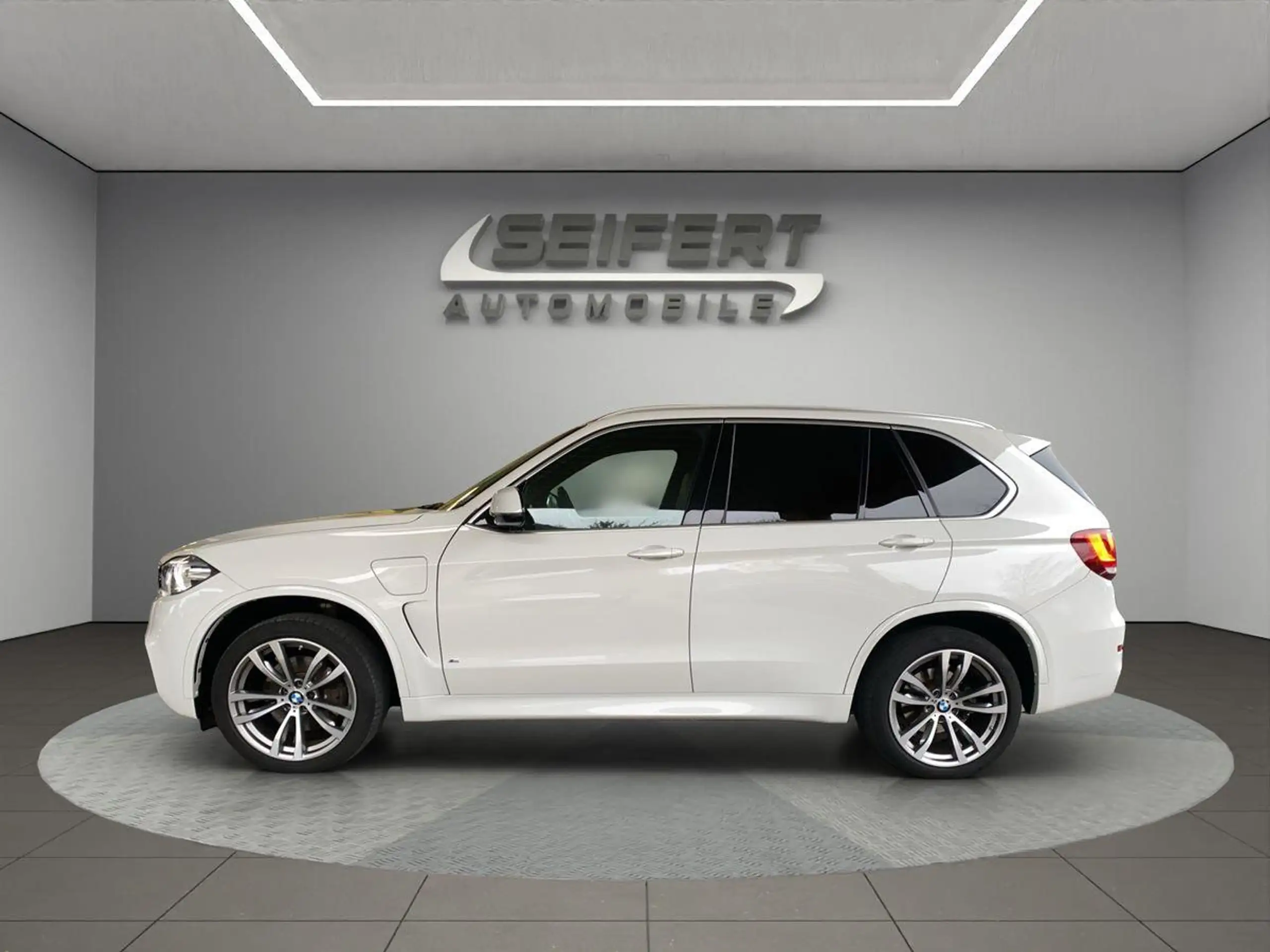 BMW - X5