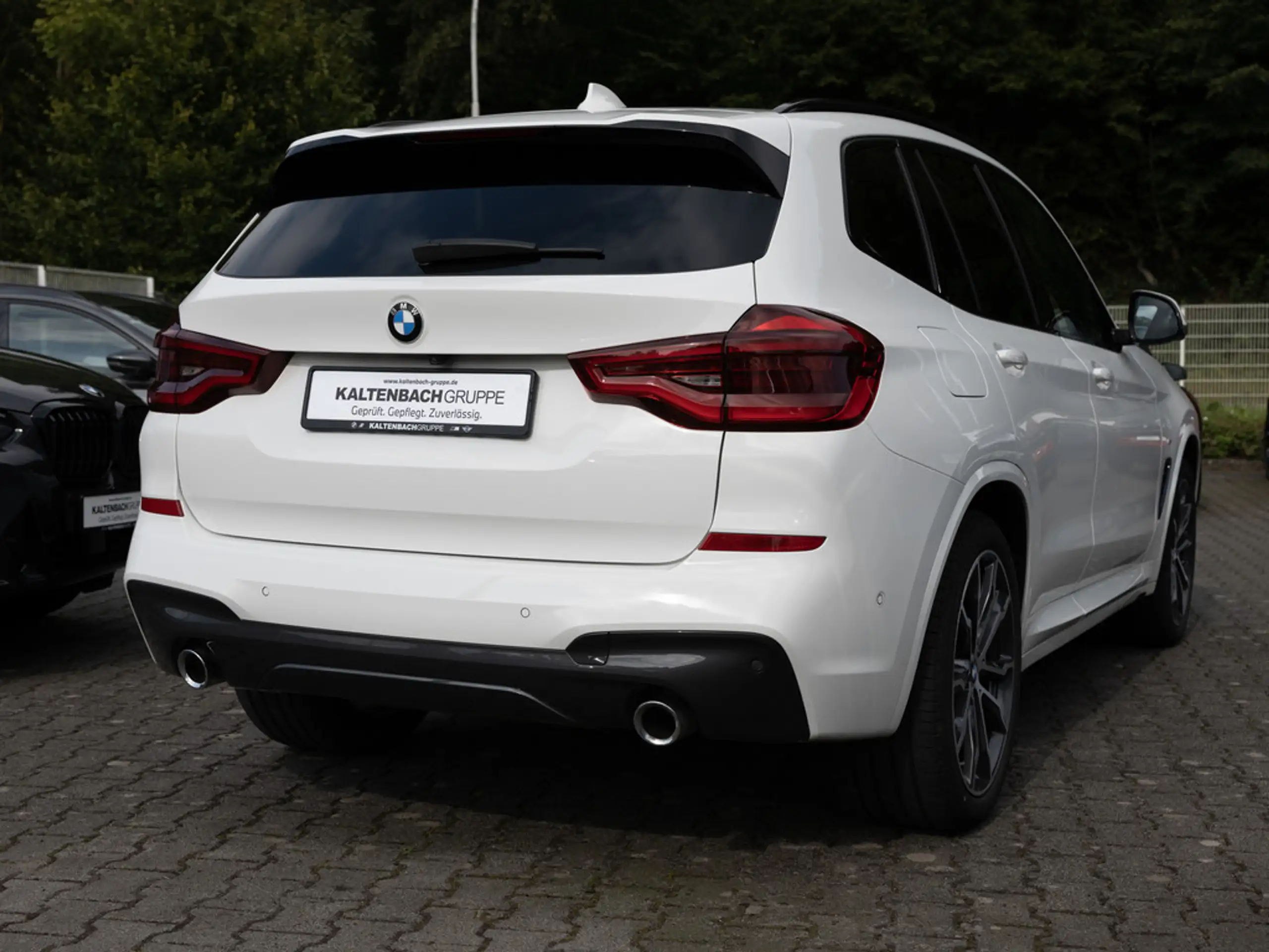 BMW - X3