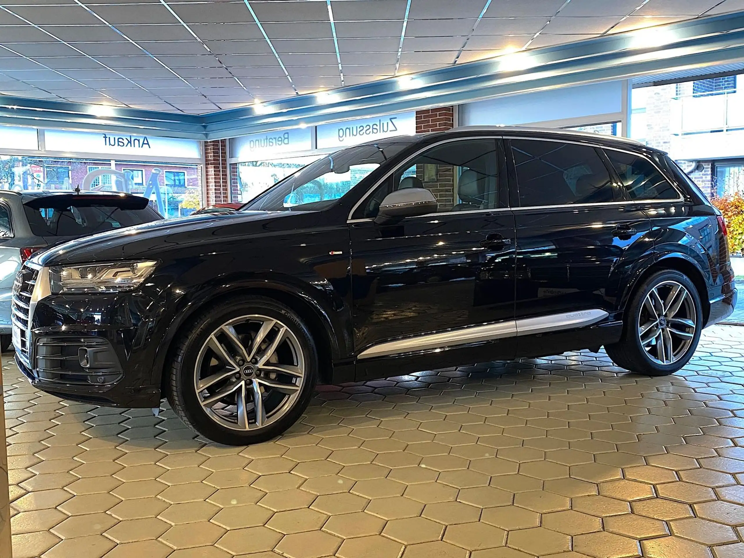 Audi - Q7