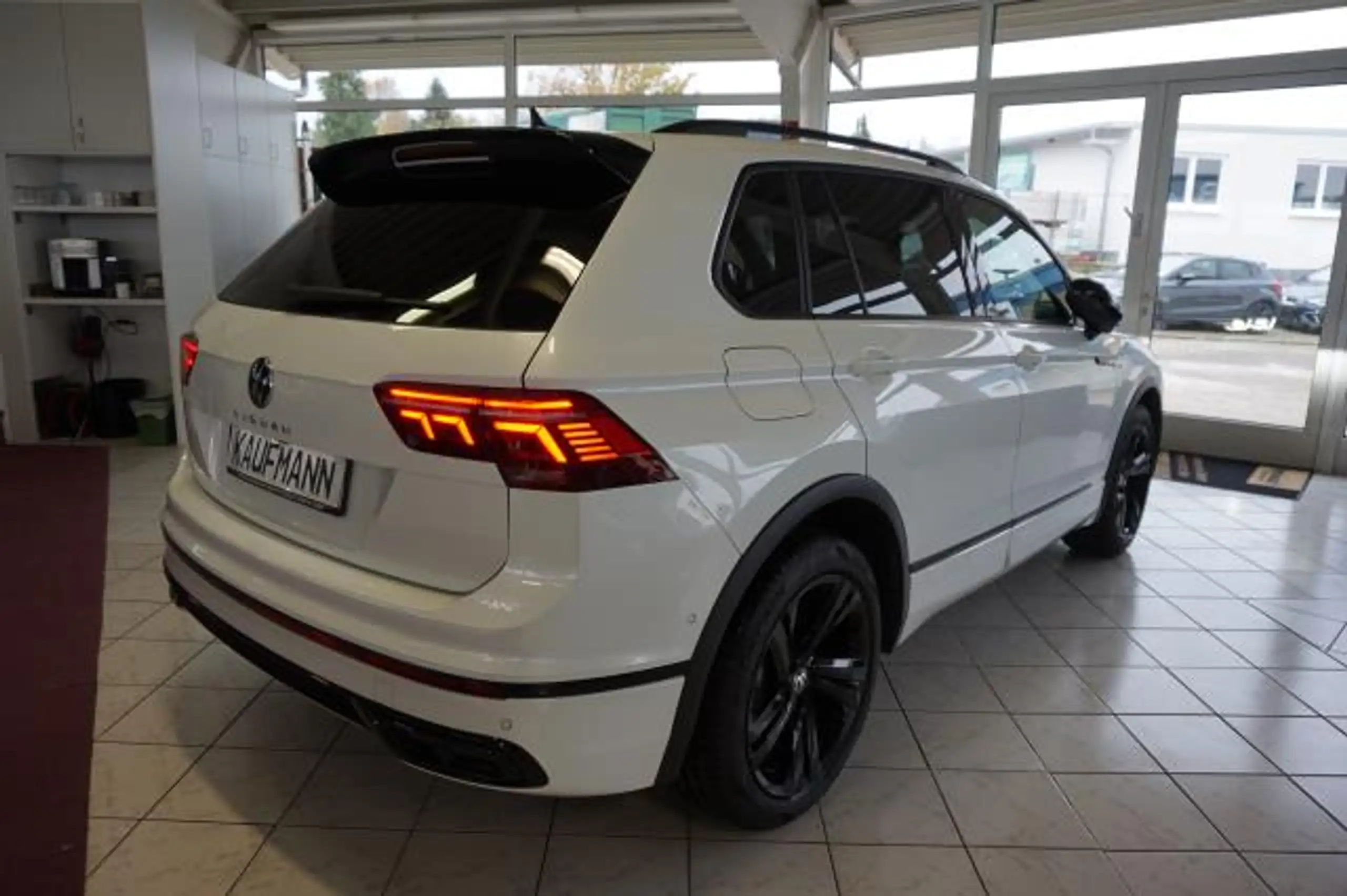 Volkswagen - Tiguan