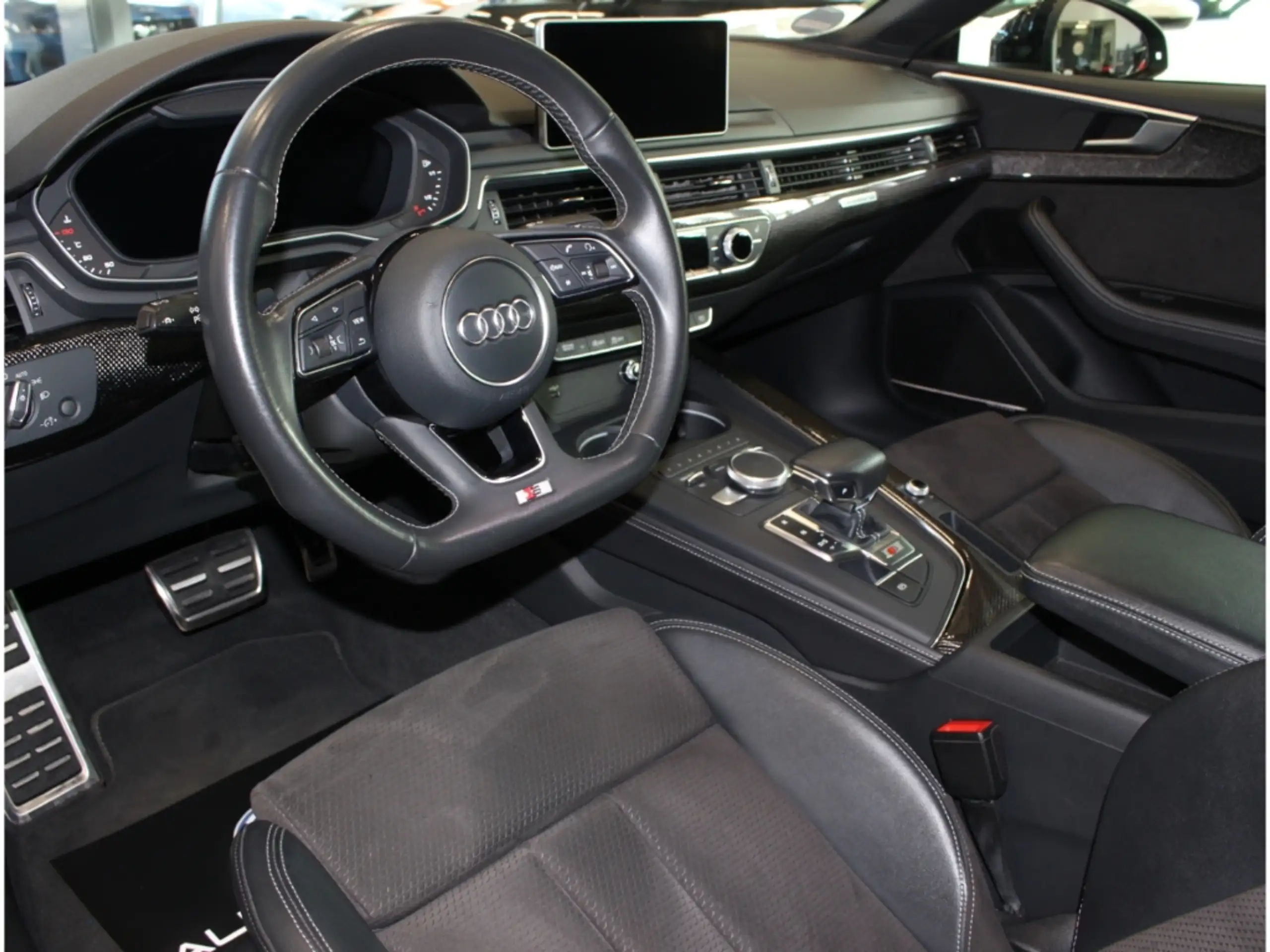 Audi - S5