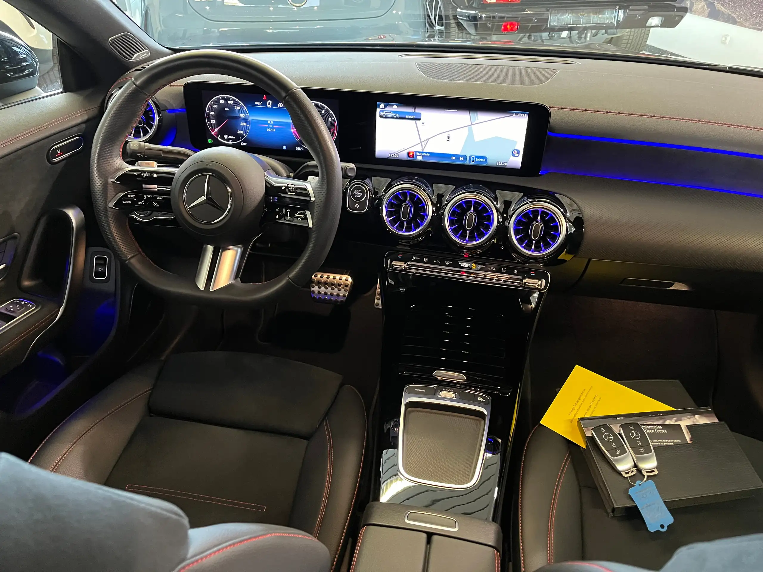 Mercedes-Benz - CLA 200