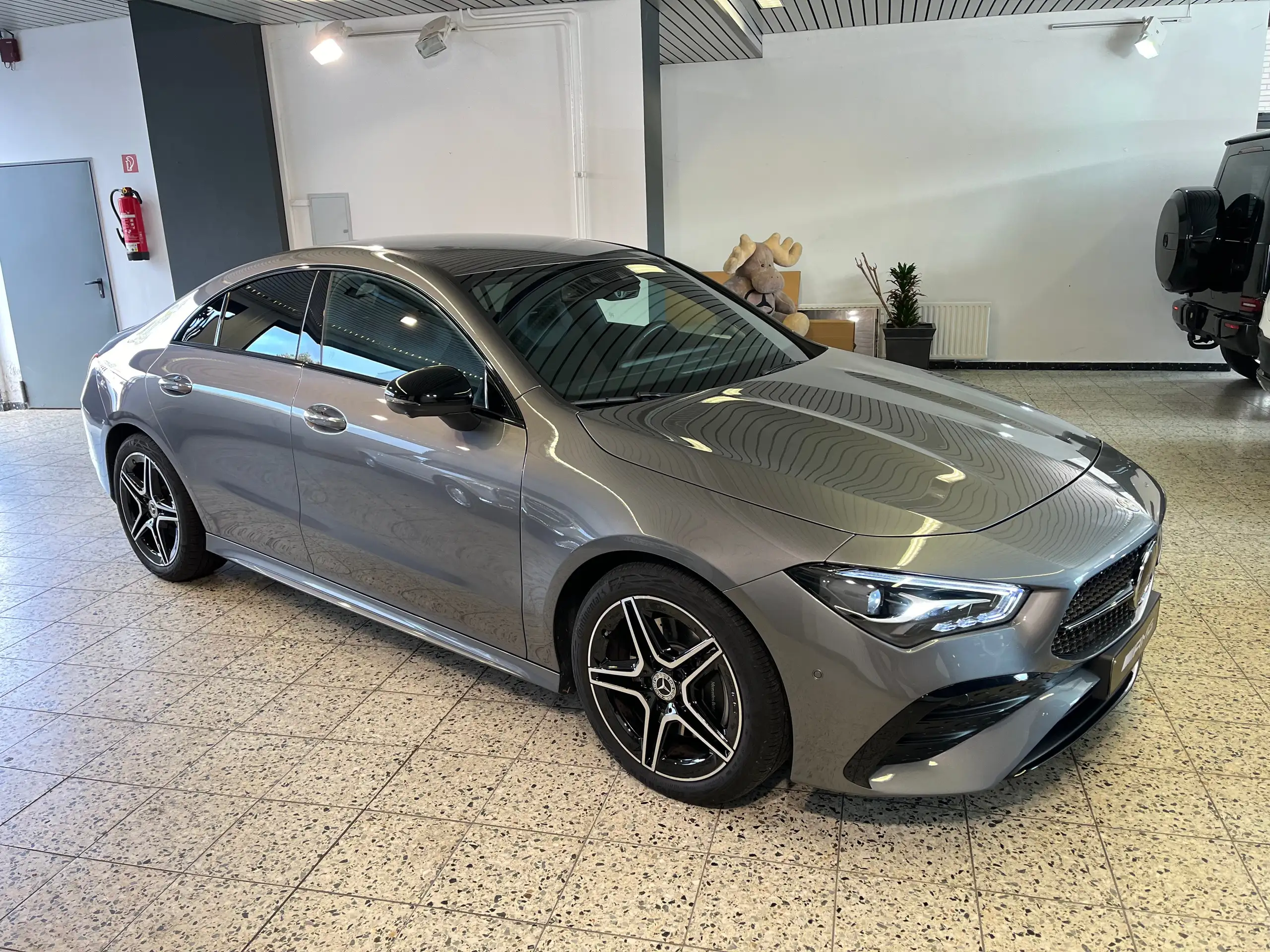 Mercedes-Benz - CLA 200