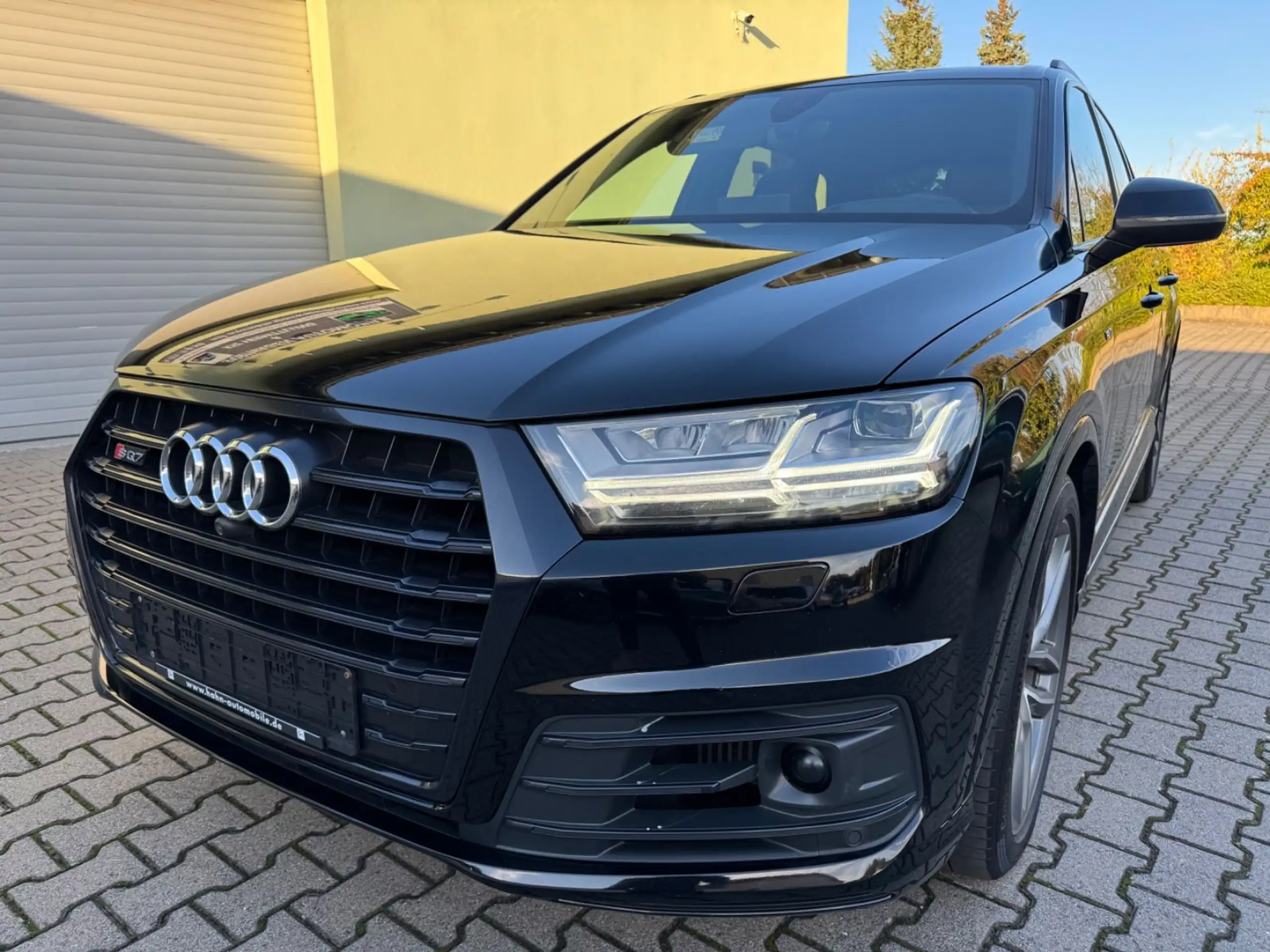 Audi - SQ7