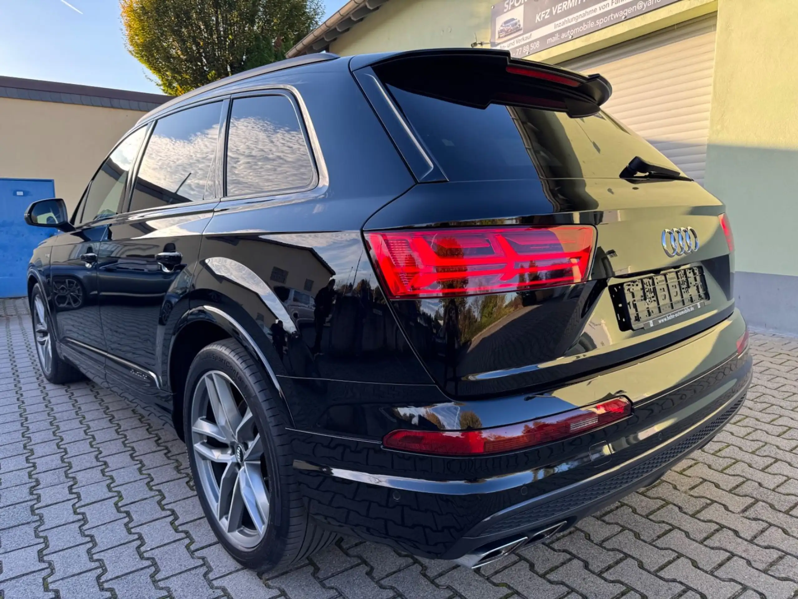 Audi - SQ7