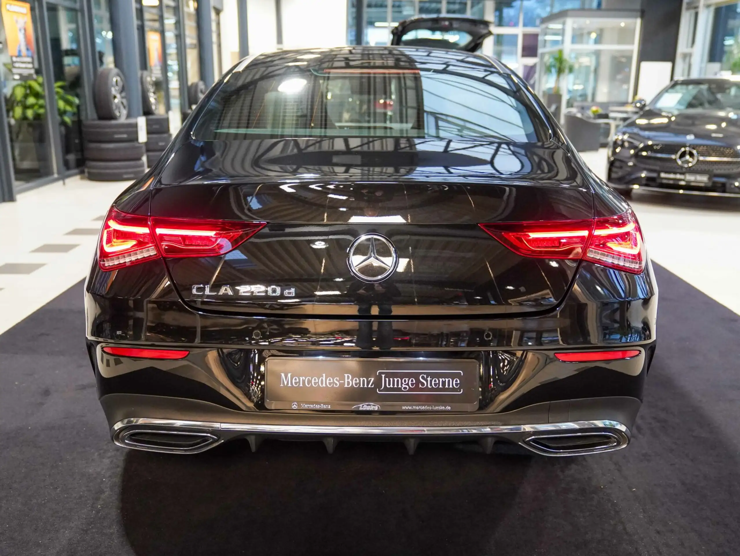 Mercedes-Benz - CLA 220