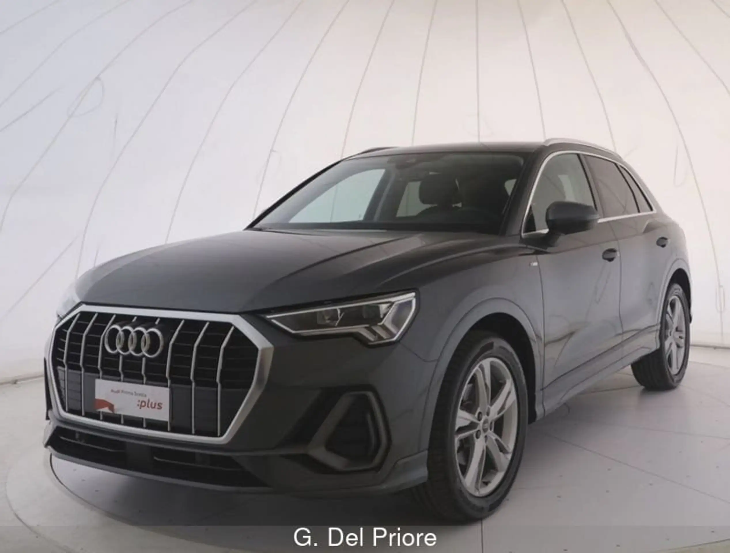 Audi - Q3