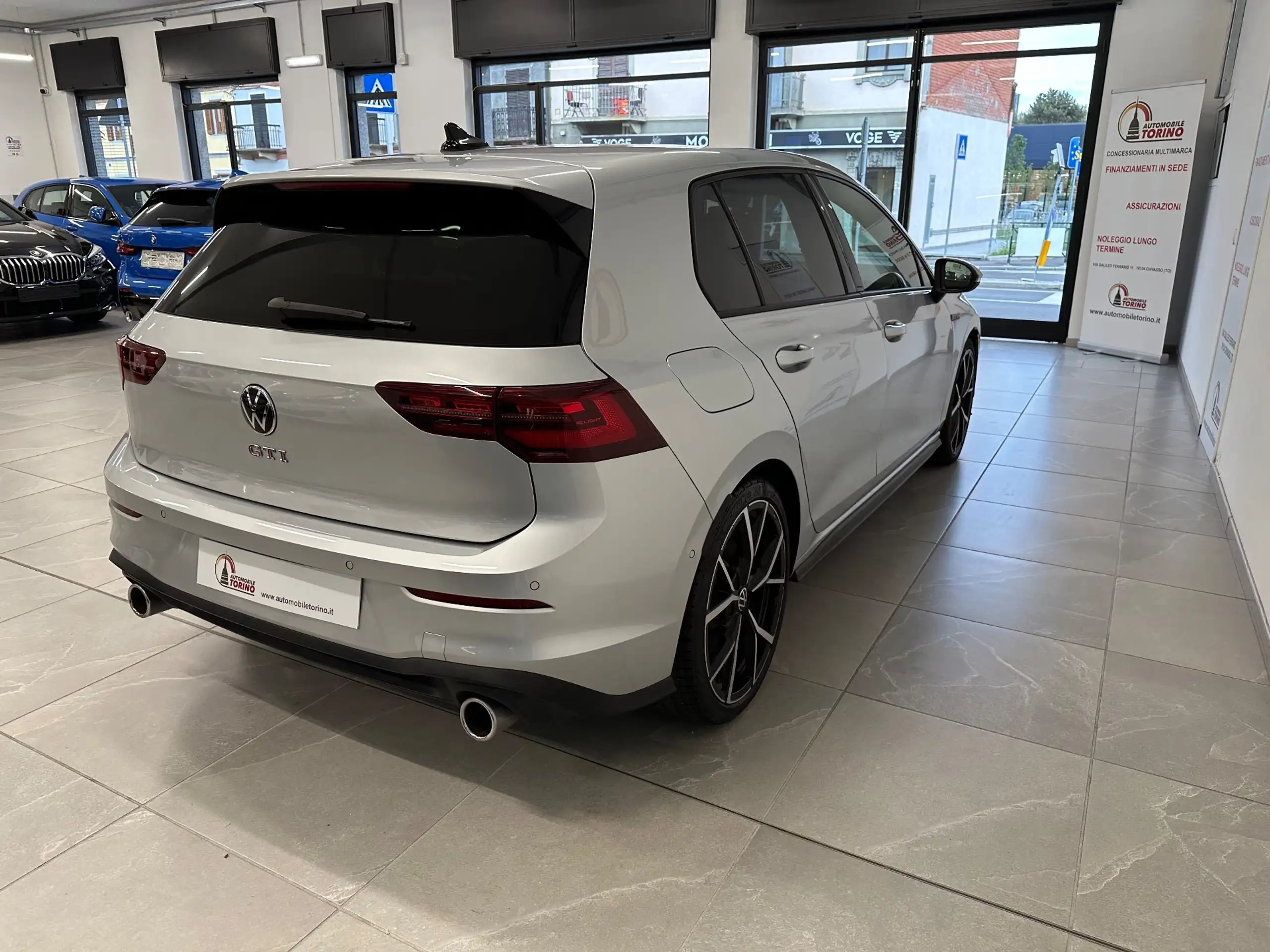 Volkswagen - Golf GTI