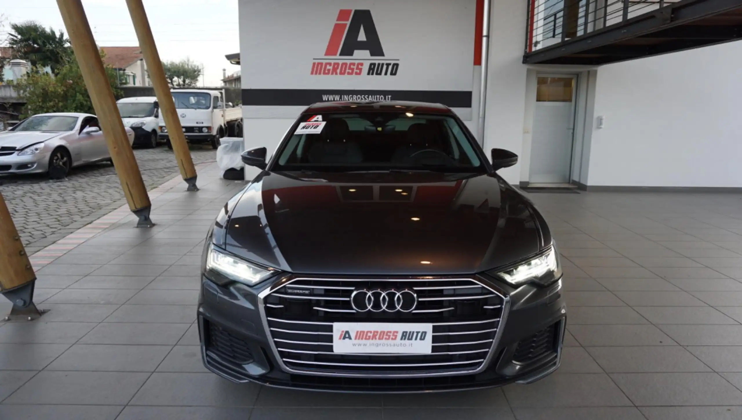 Audi - A6