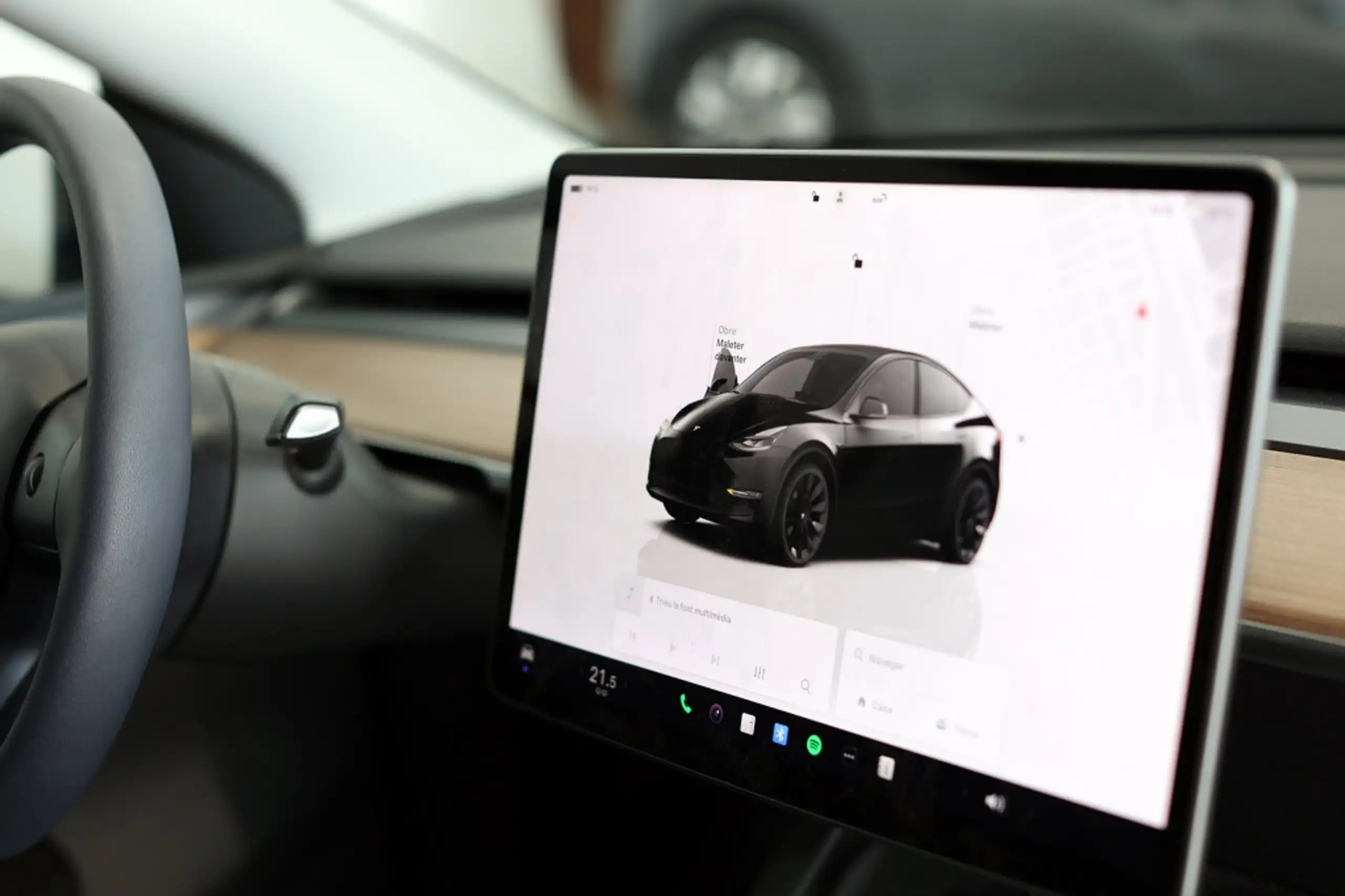 Tesla - Model Y