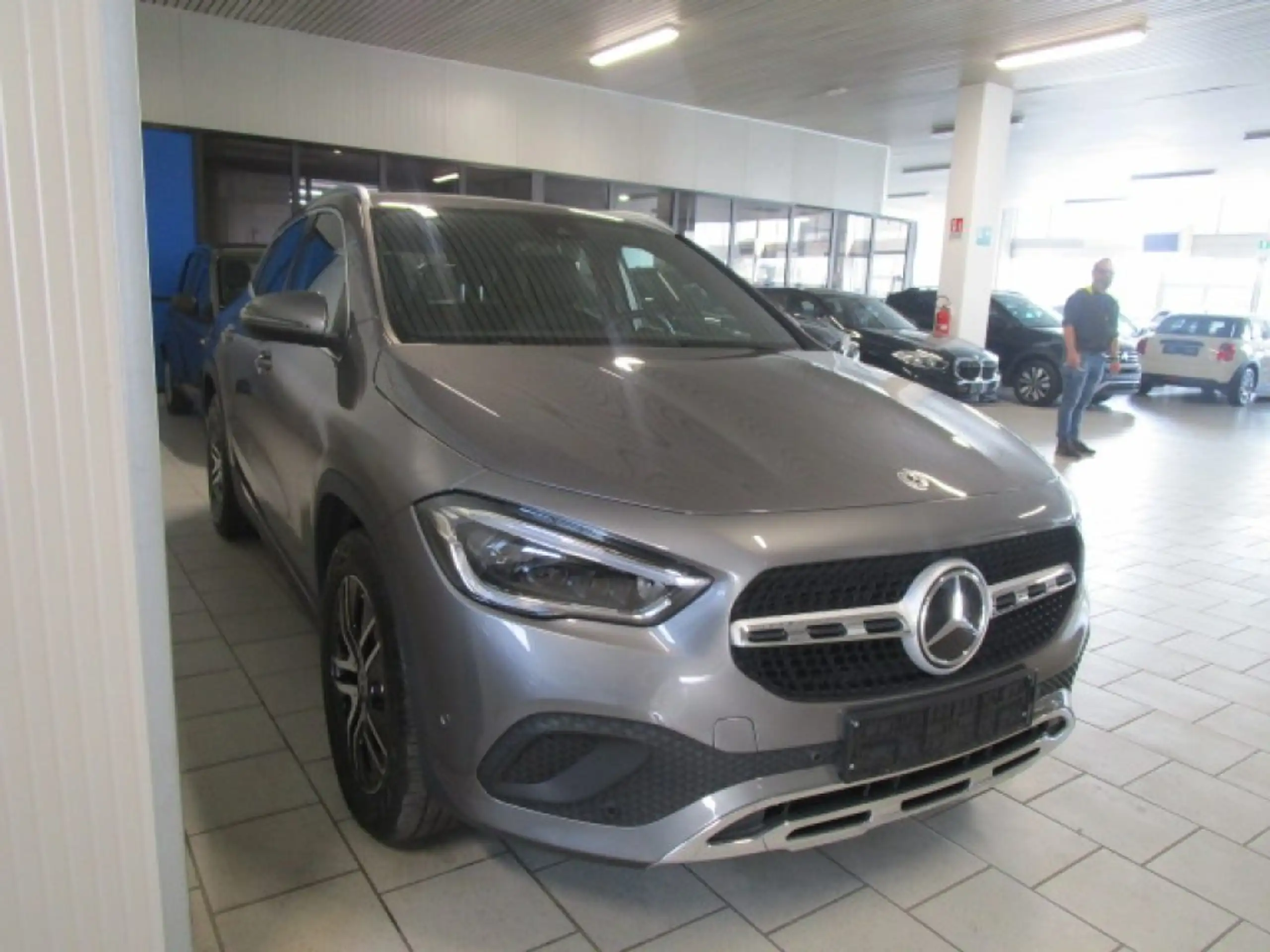 Mercedes-Benz - GLA 180