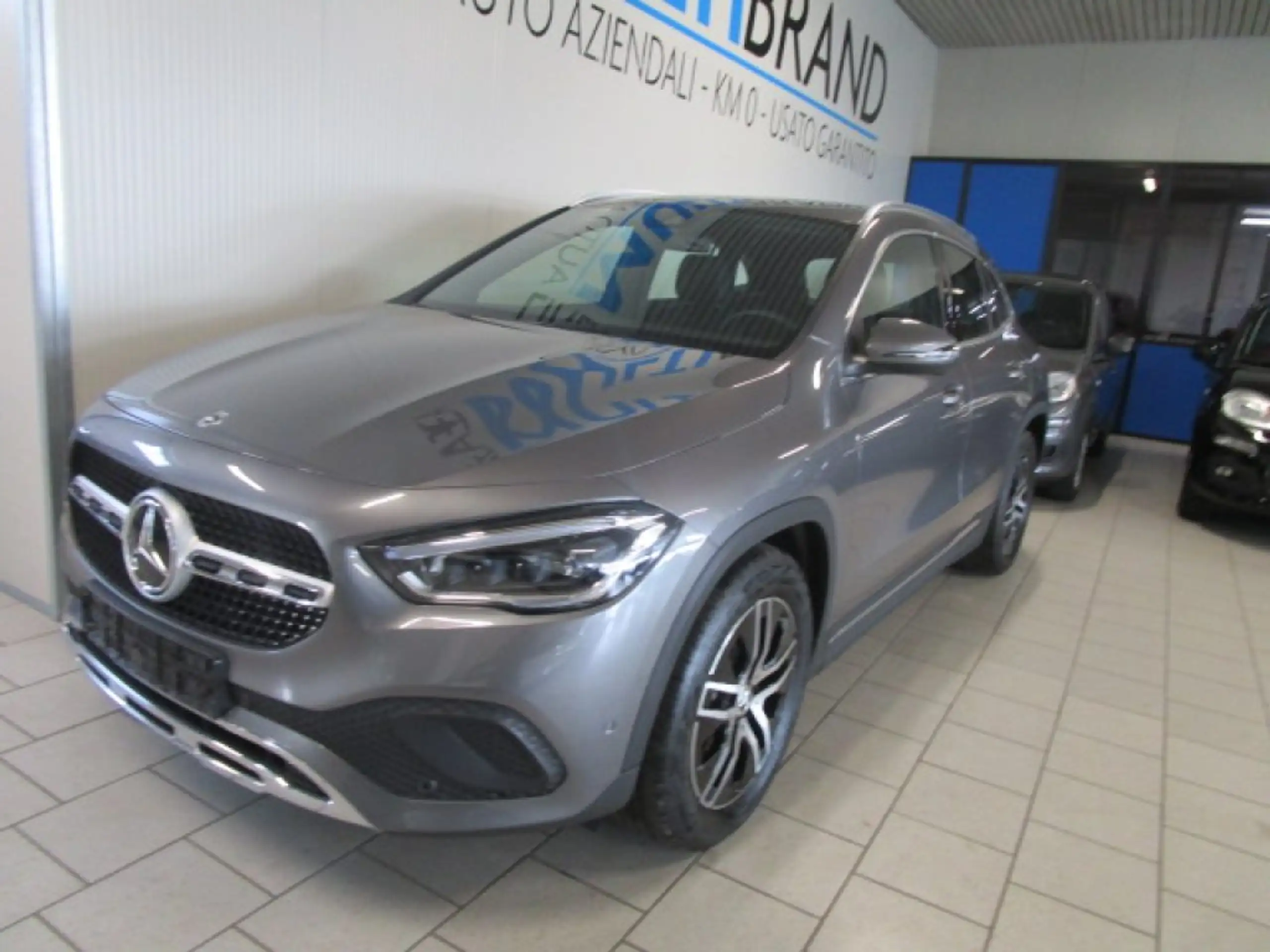 Mercedes-Benz - GLA 180