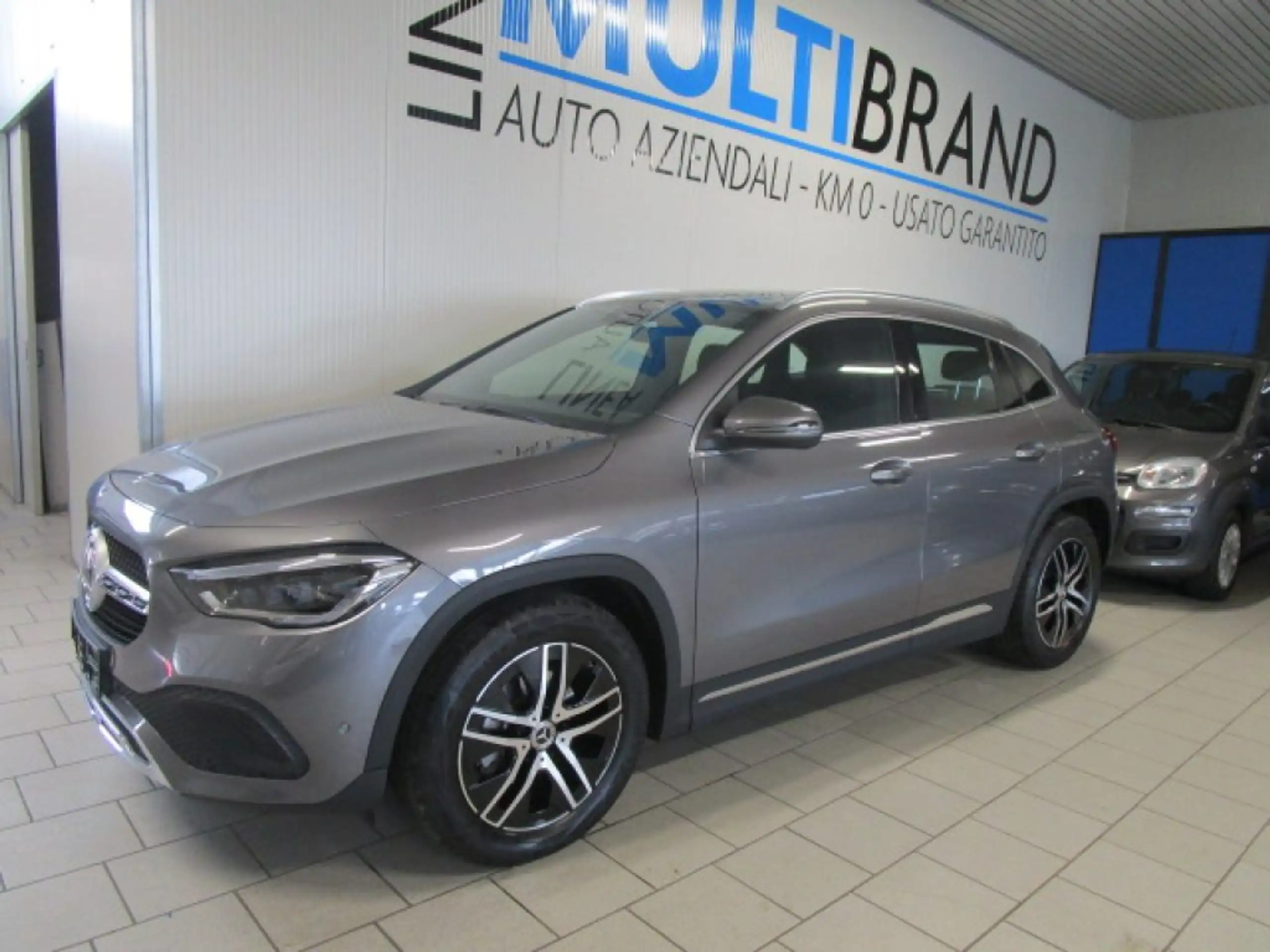 Mercedes-Benz - GLA 180