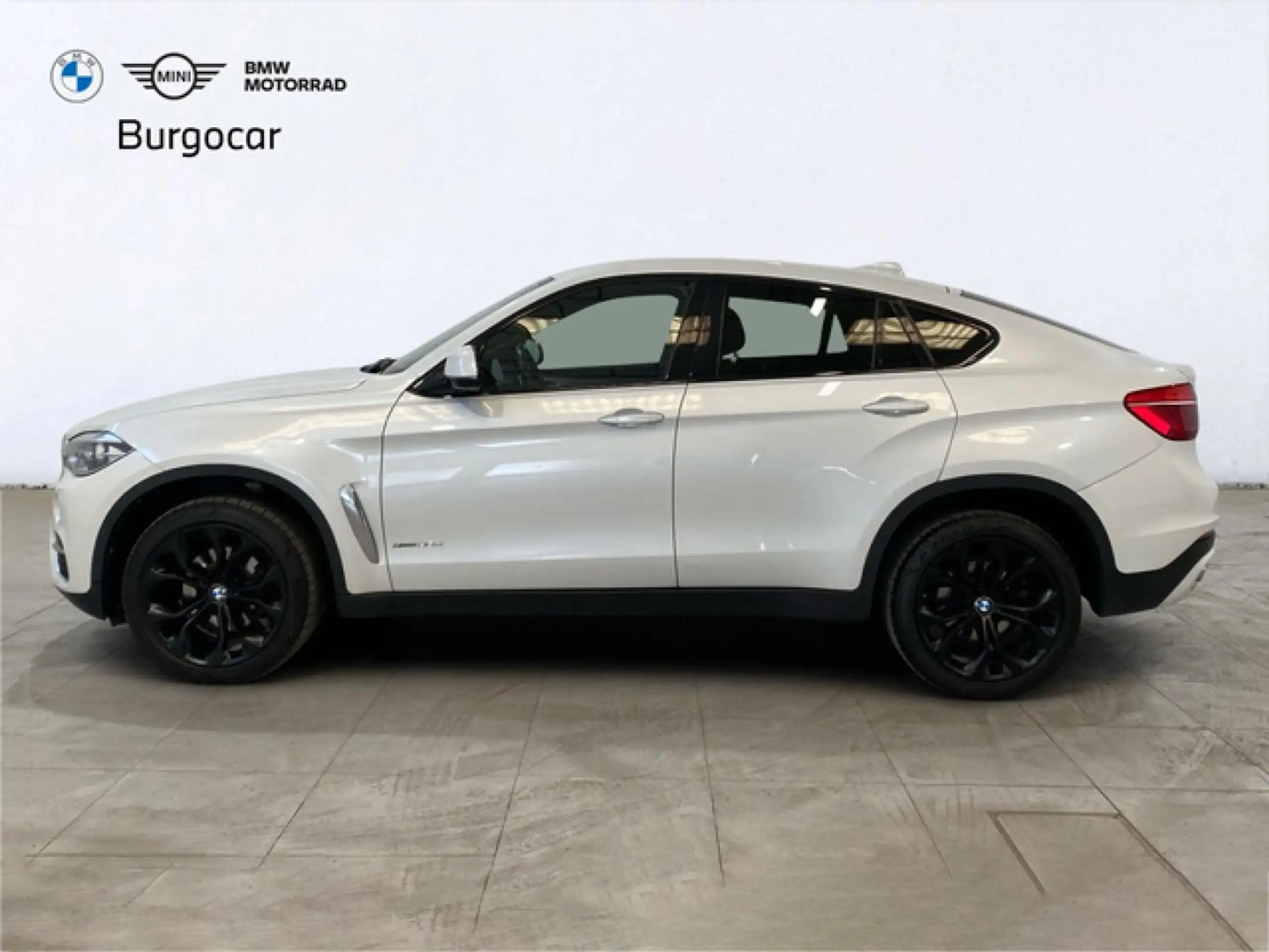 BMW - X6