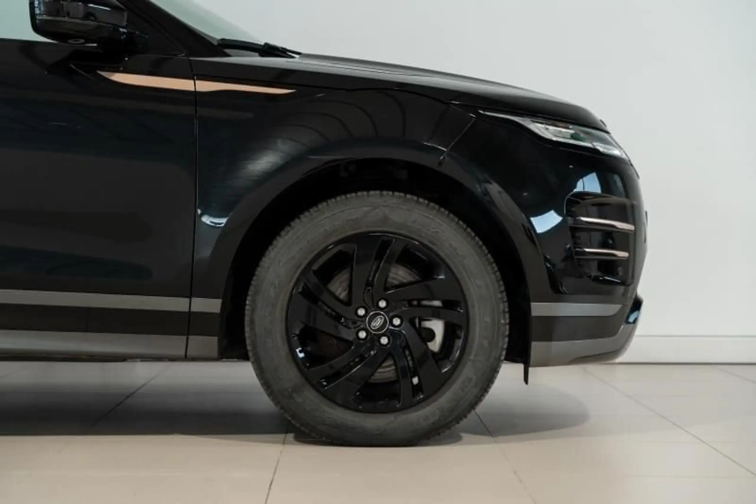 Land Rover - Range Rover Evoque