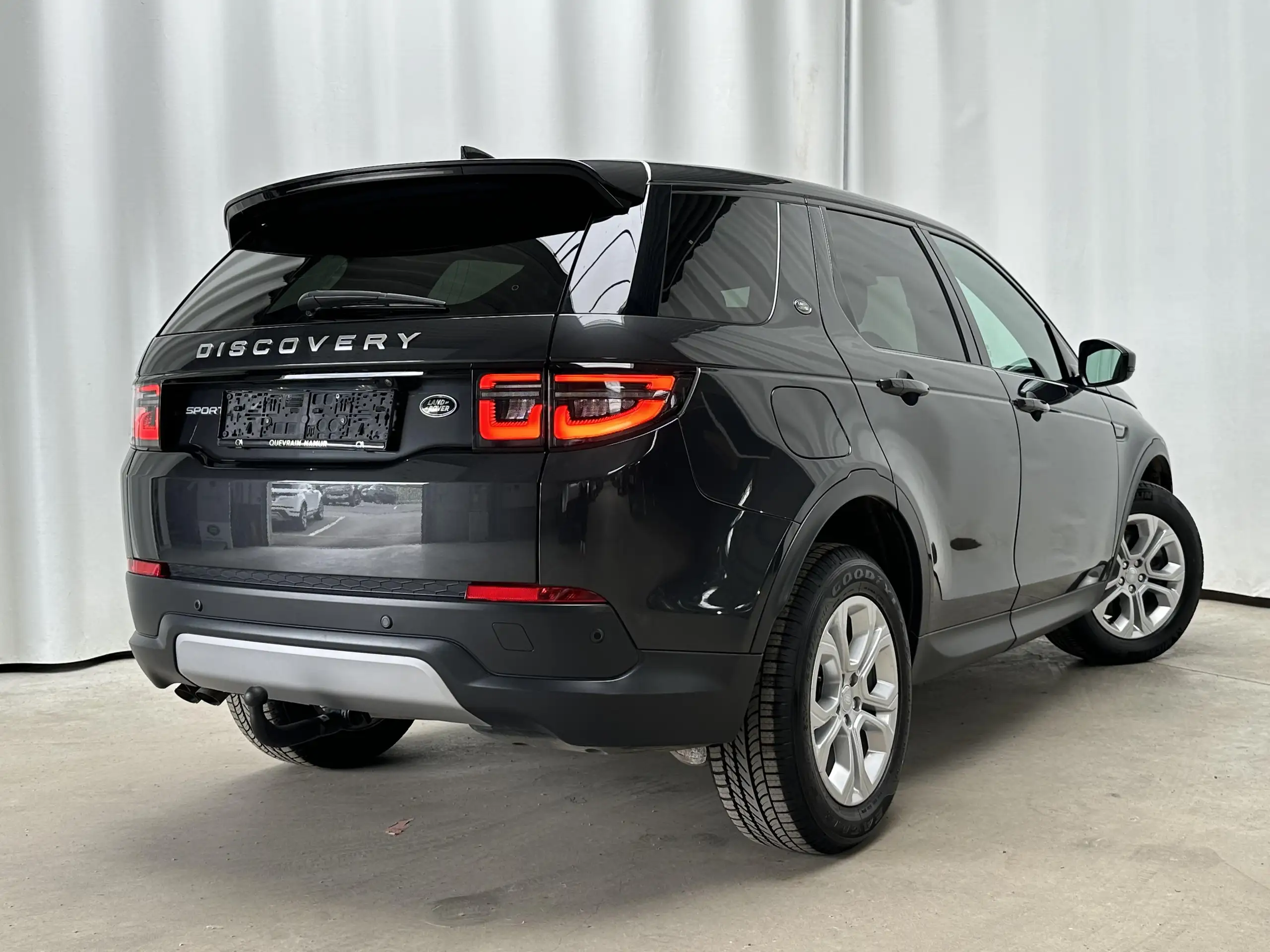 Land Rover - Discovery Sport