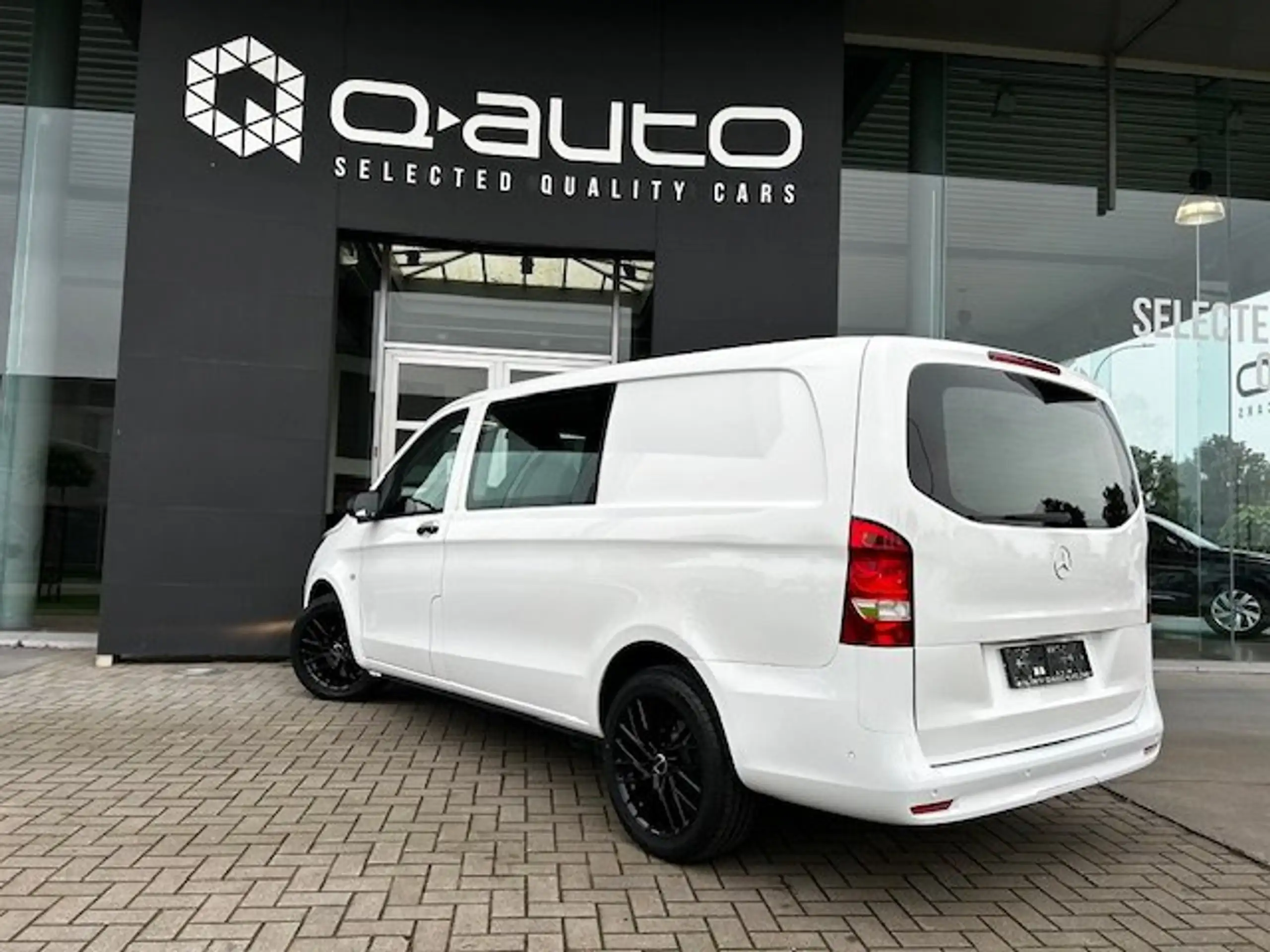 Mercedes-Benz - Vito