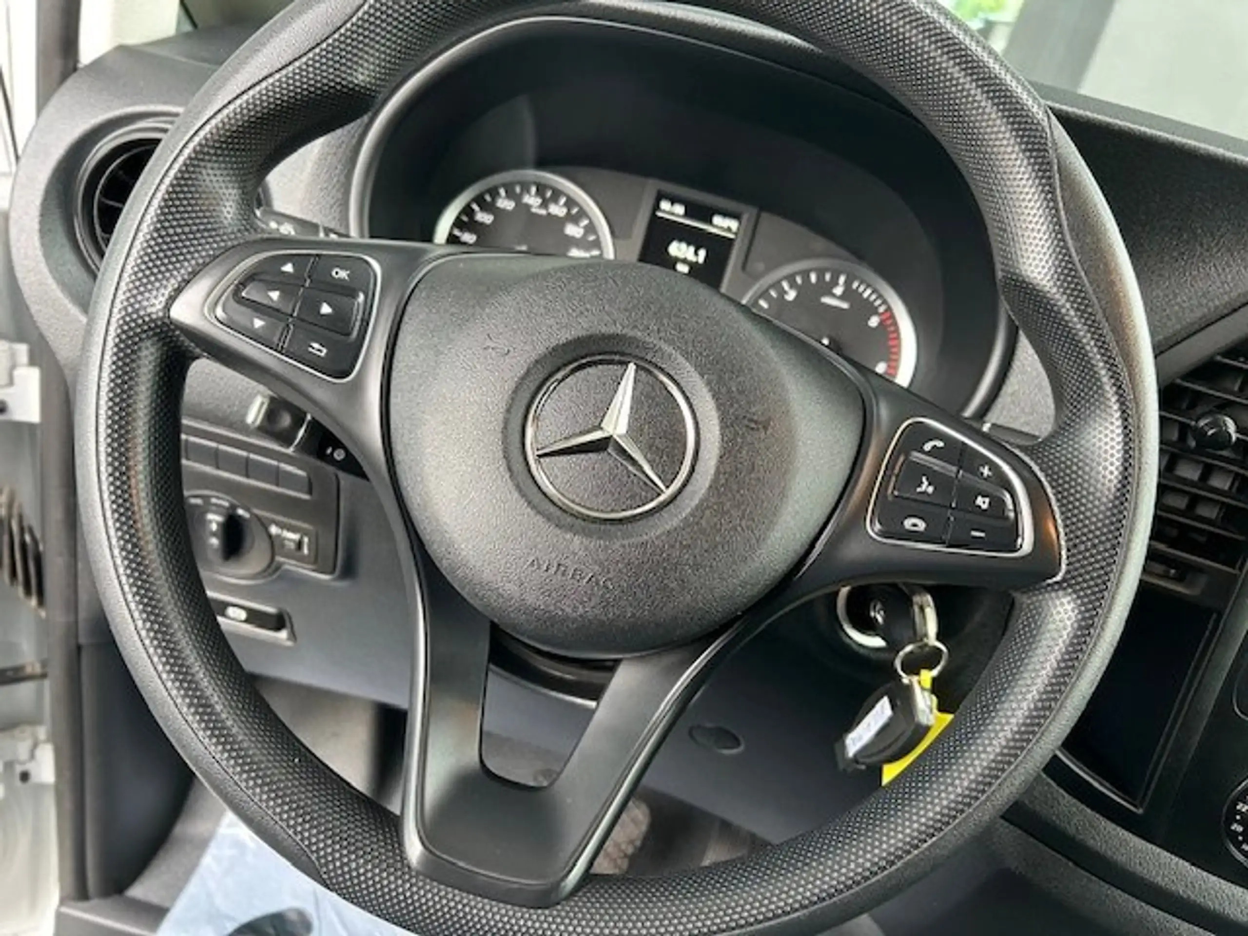 Mercedes-Benz - Vito