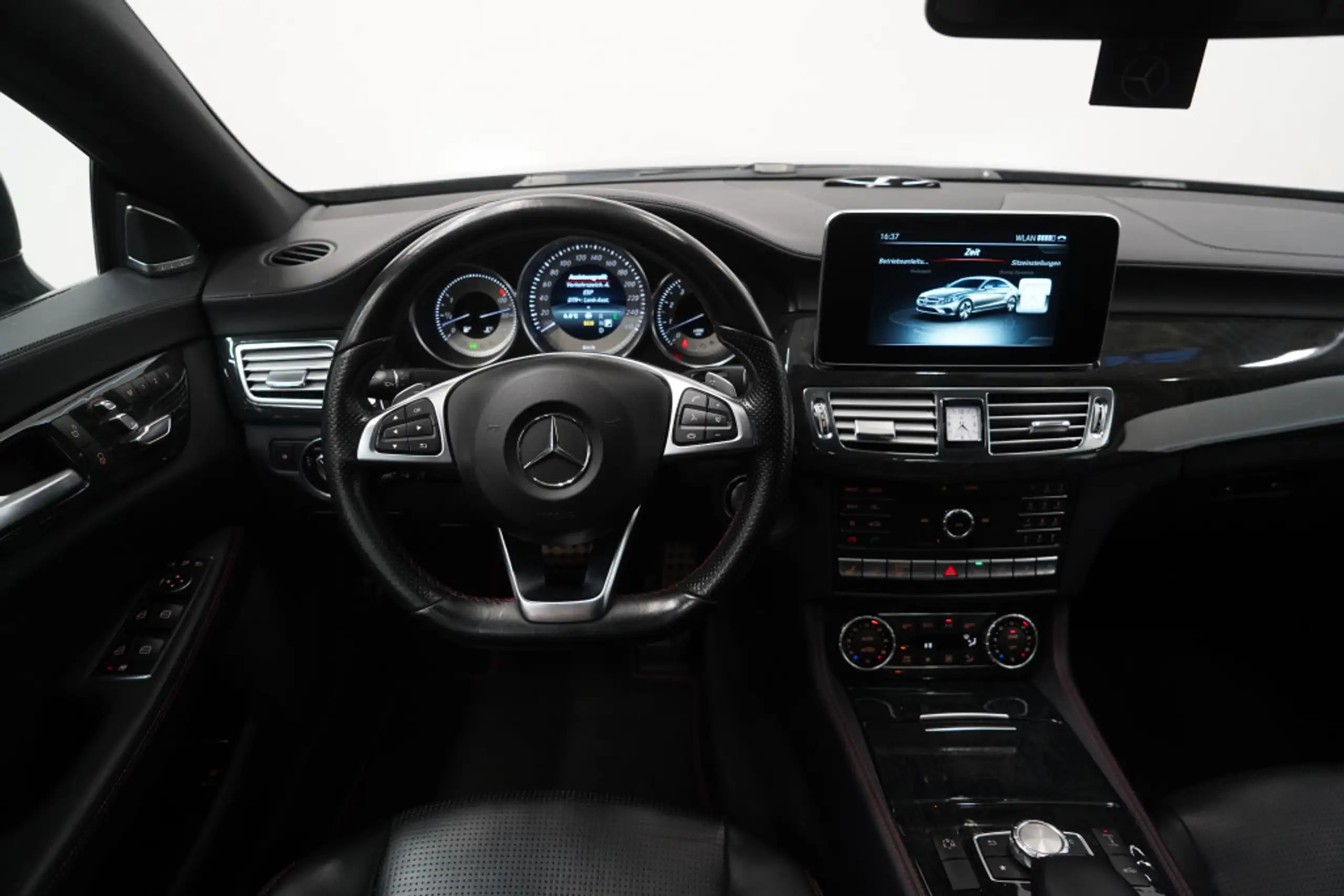 Mercedes-Benz - CLS 500