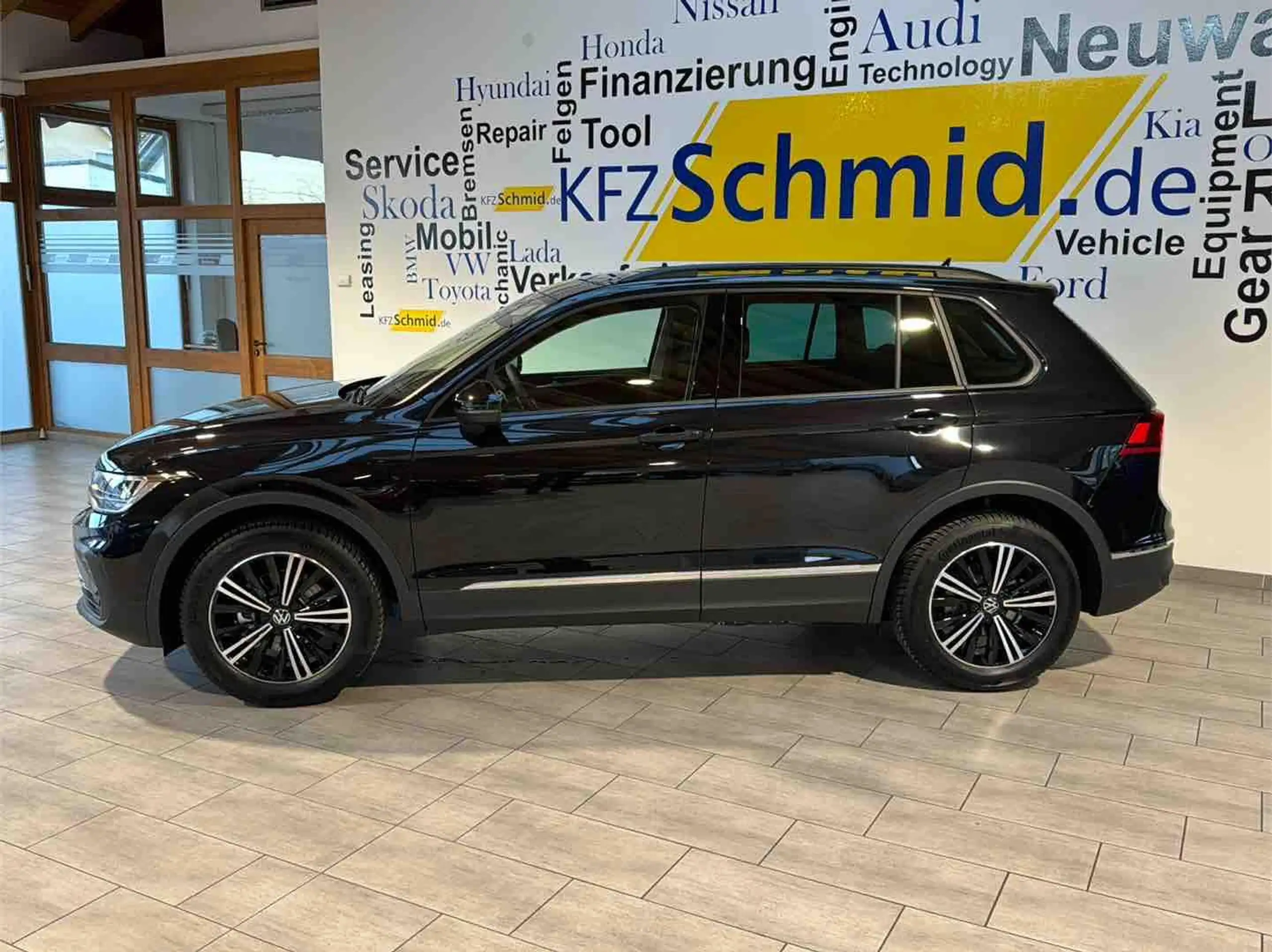 Volkswagen - Tiguan