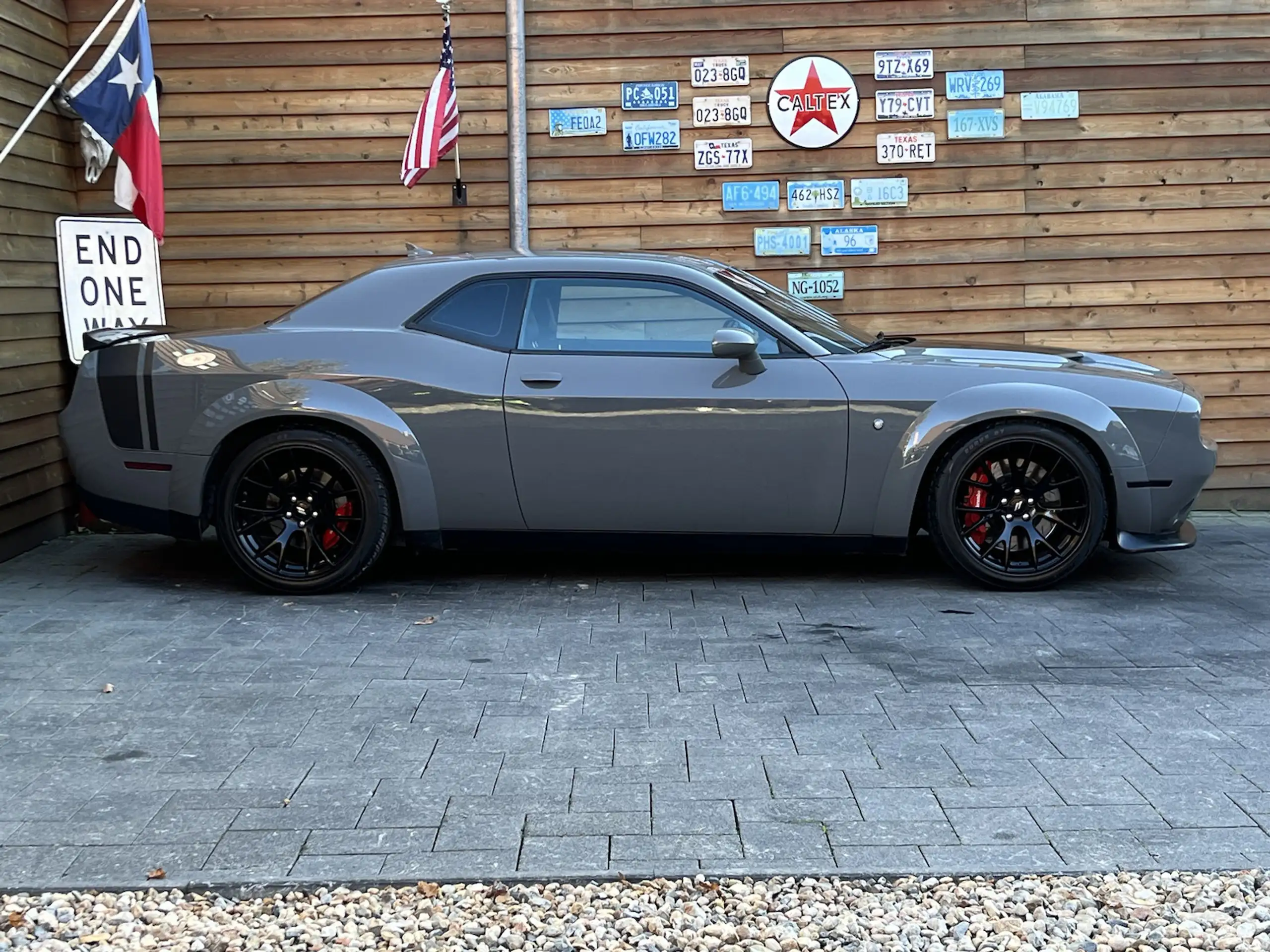 Dodge - Challenger