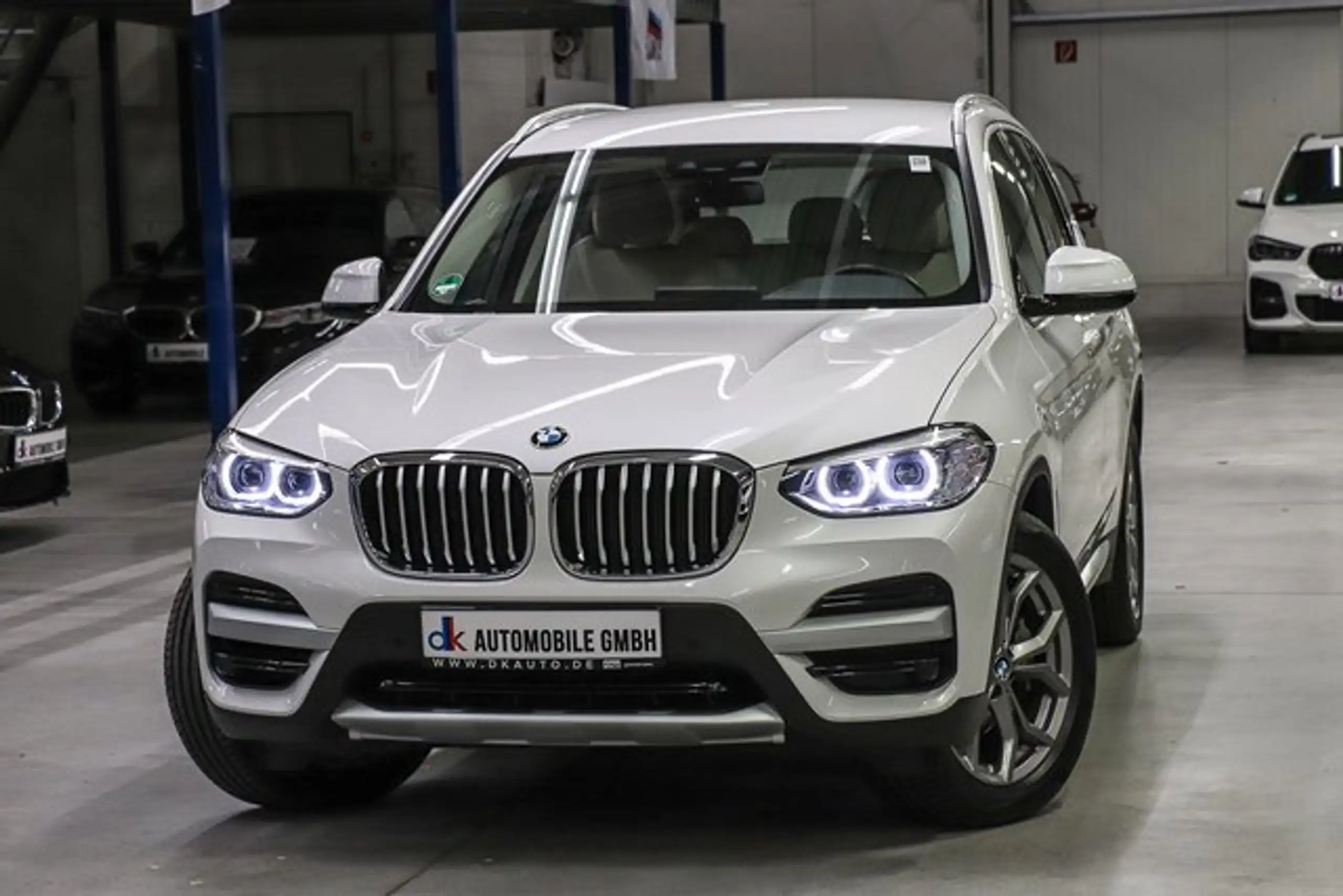 BMW - X3