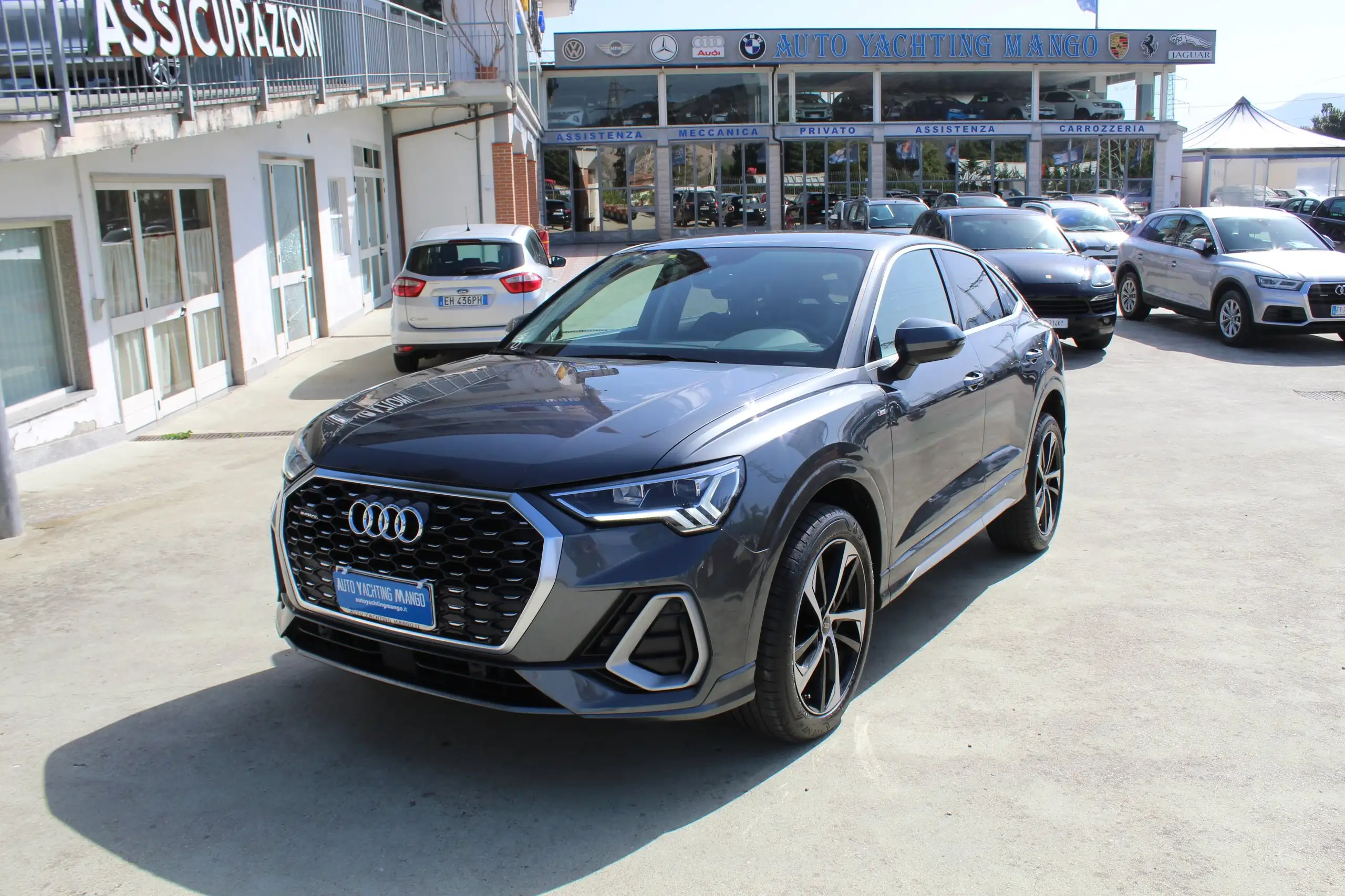 Audi - Q3