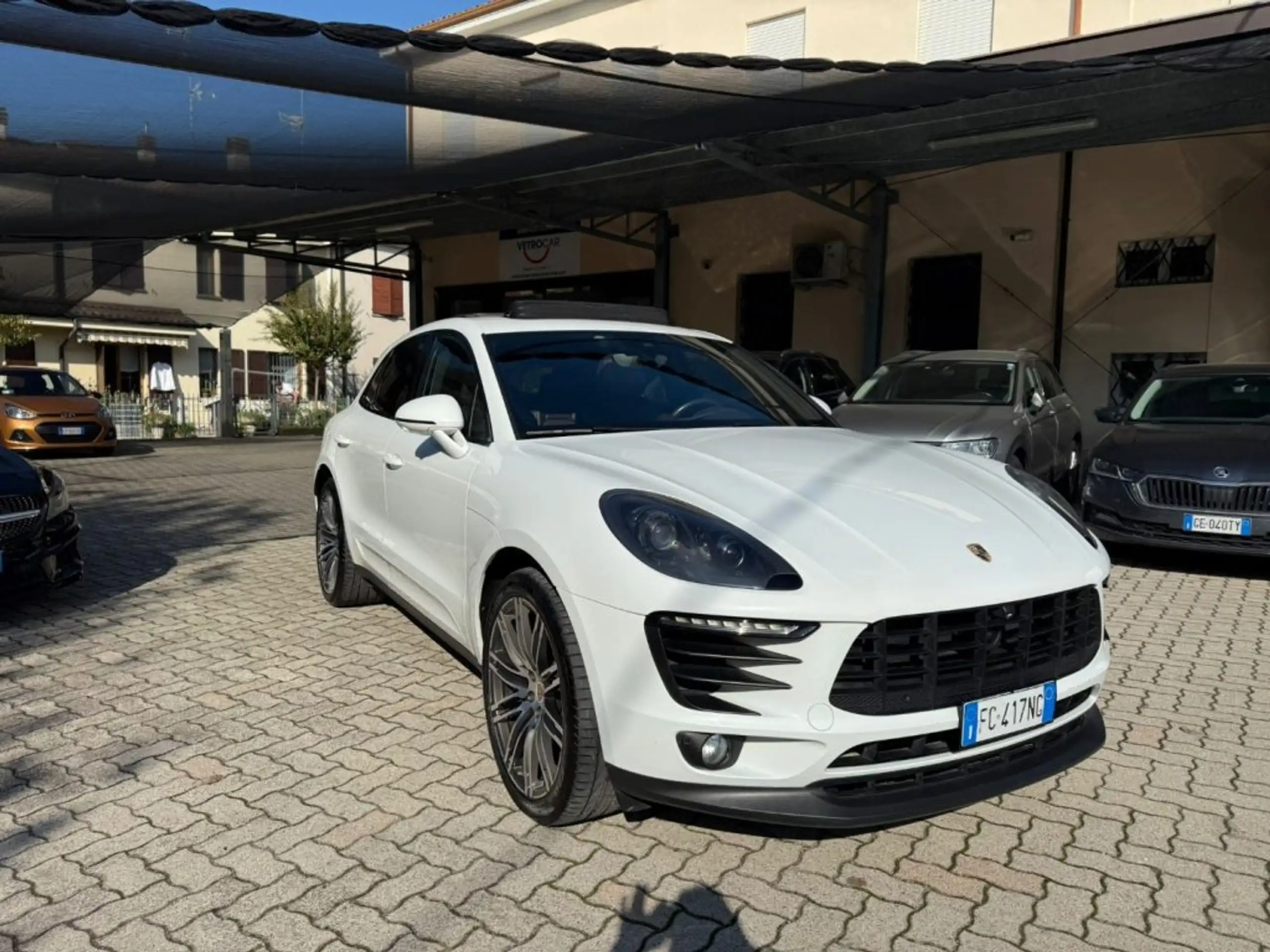 Porsche - Macan