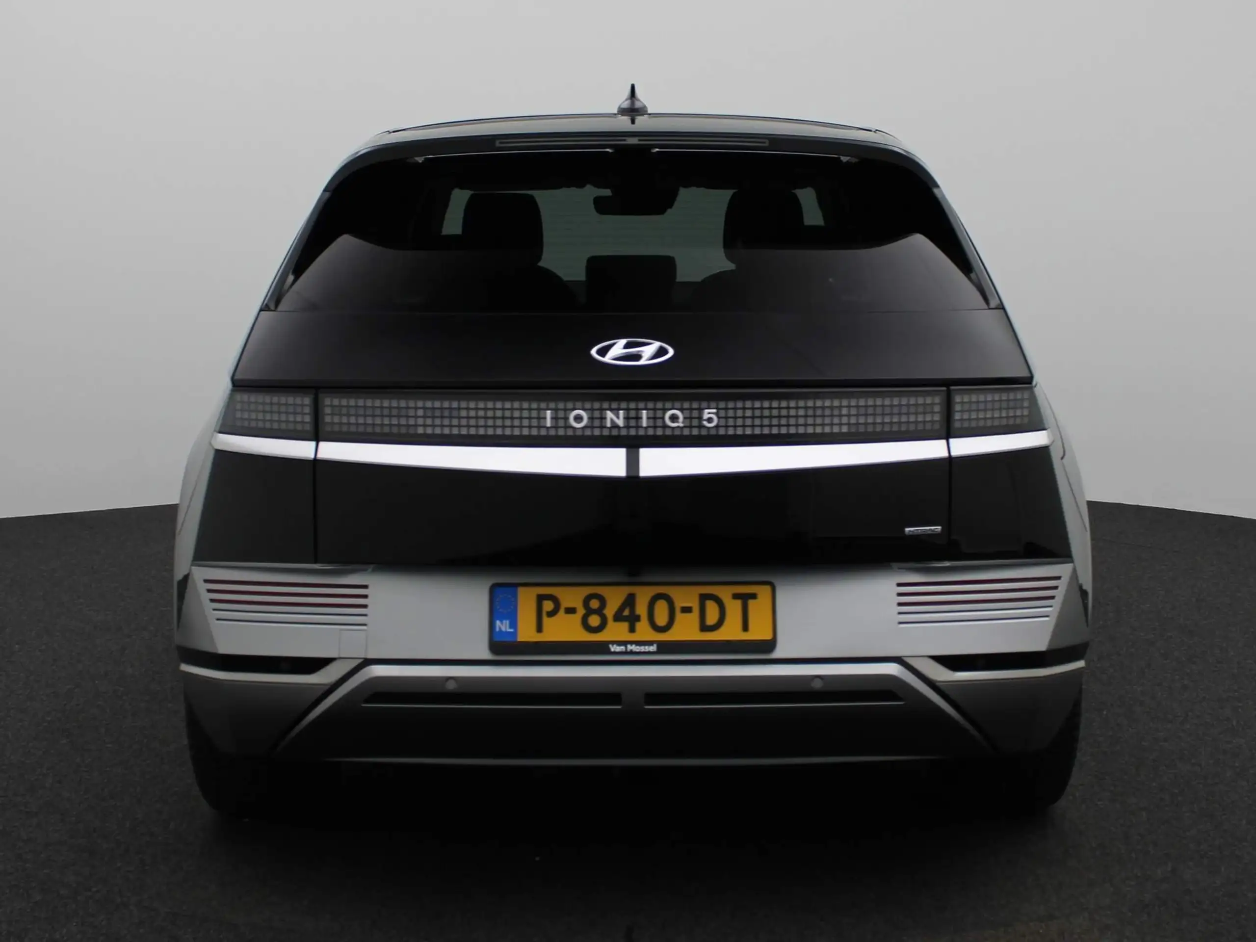 Hyundai - IONIQ 5