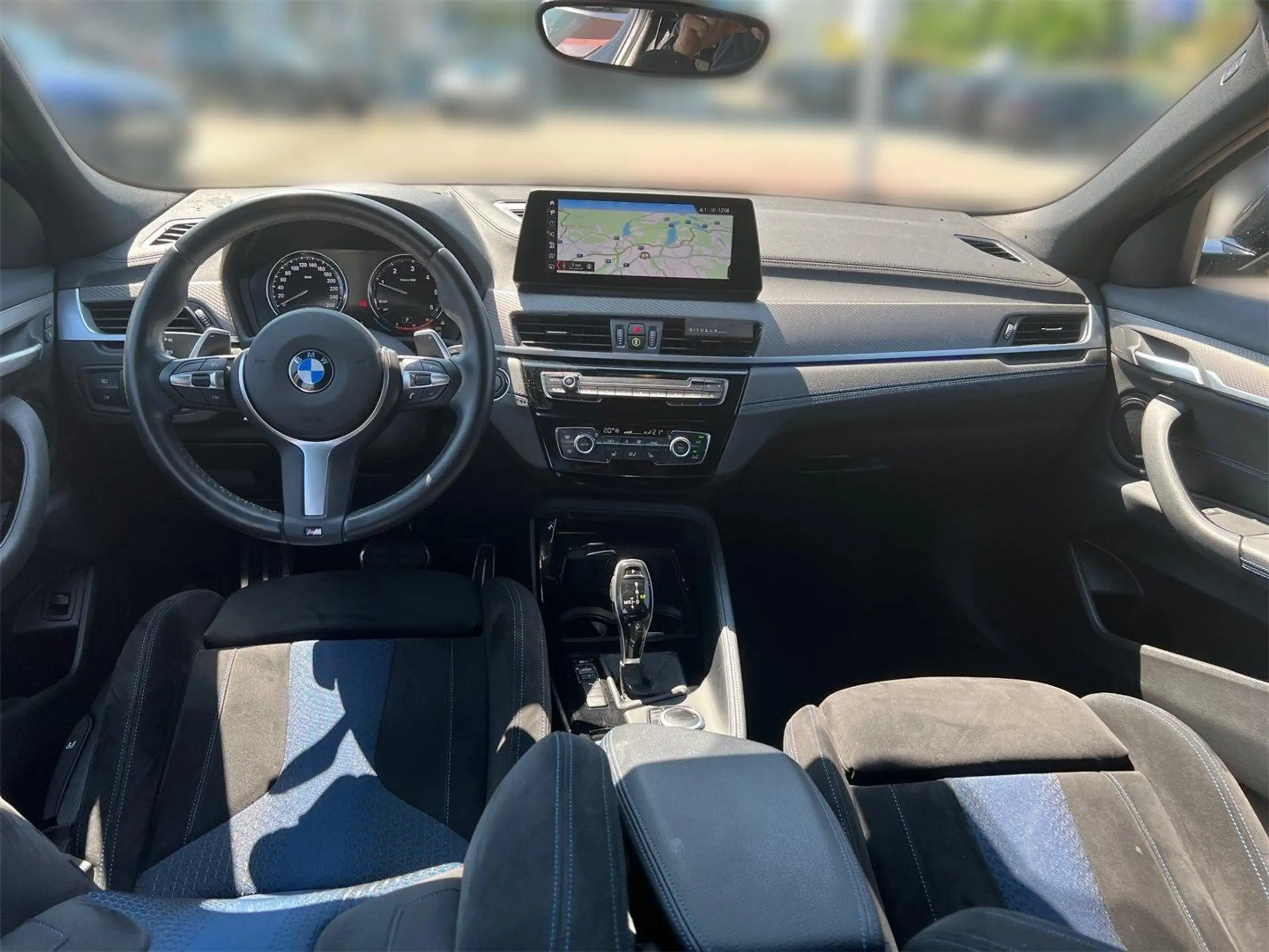 BMW - X2