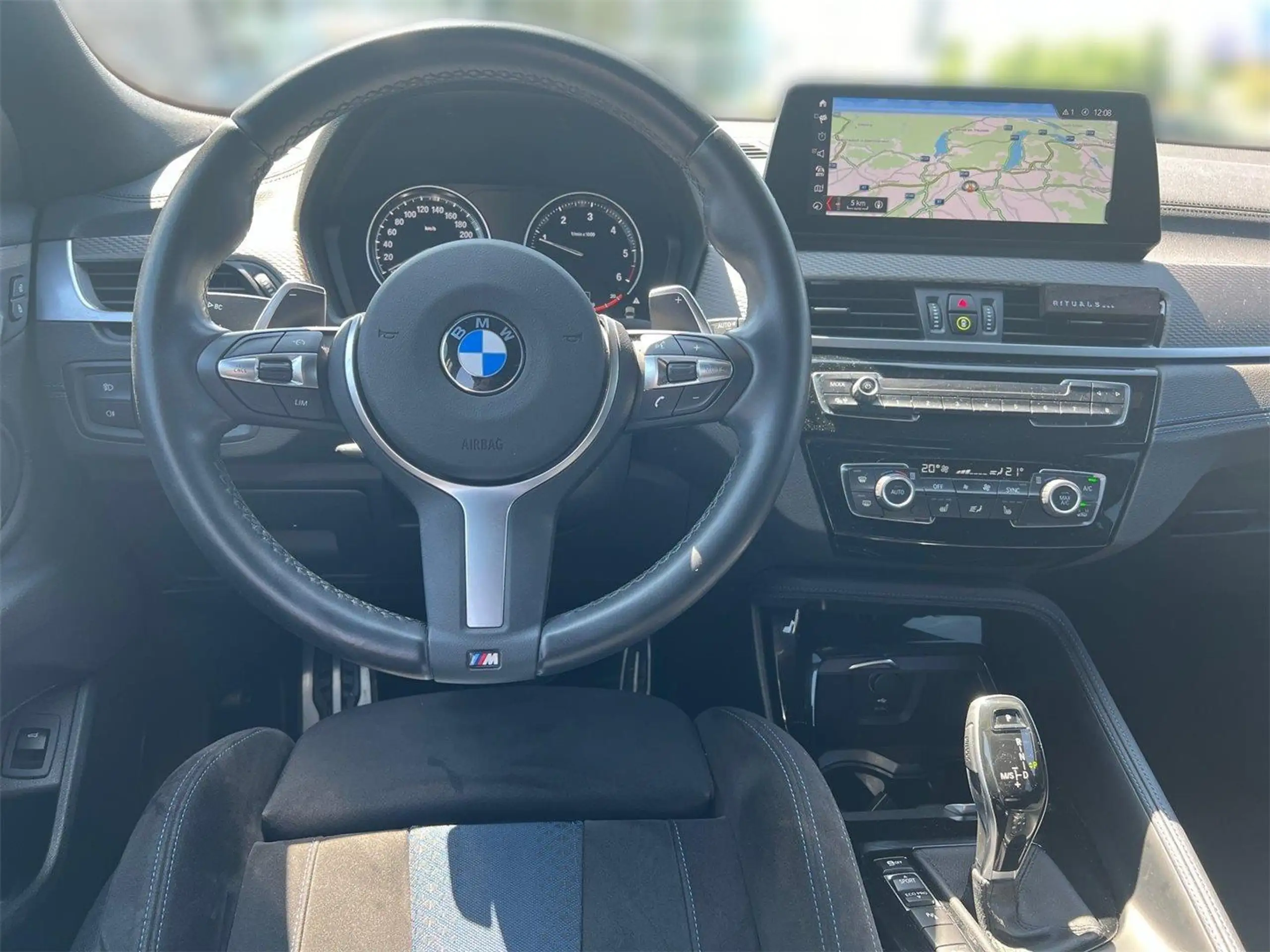 BMW - X2