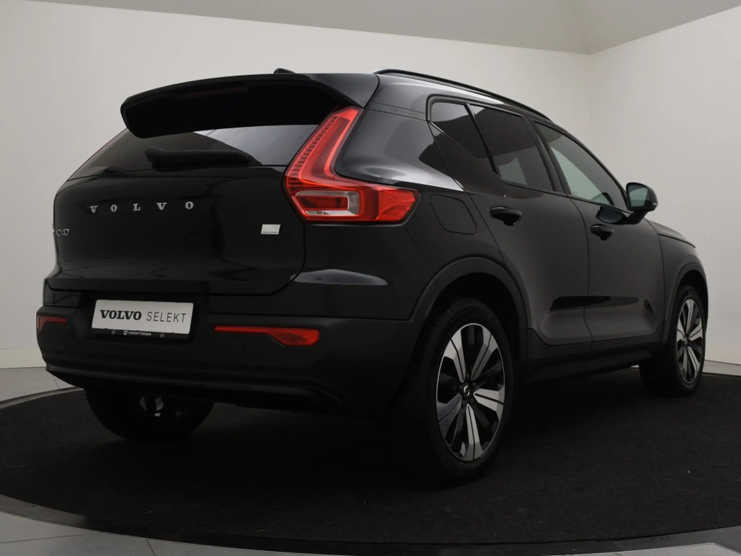 Volvo - XC40