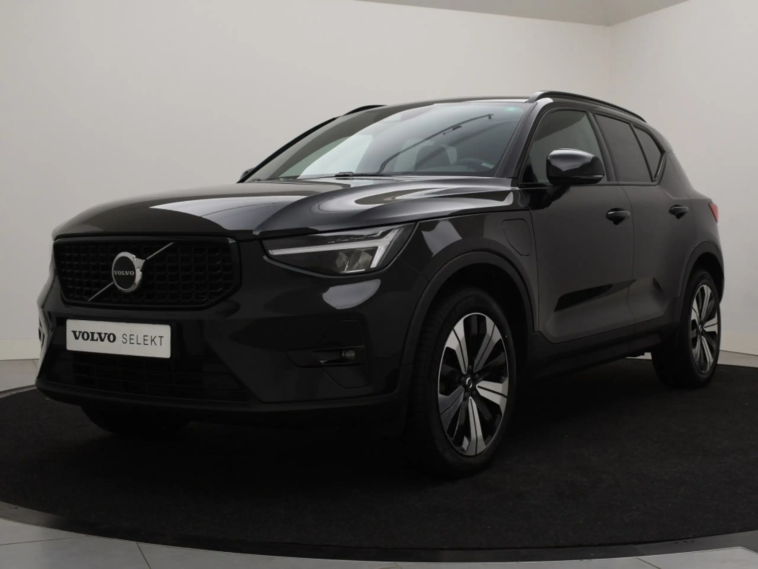 Volvo - XC40