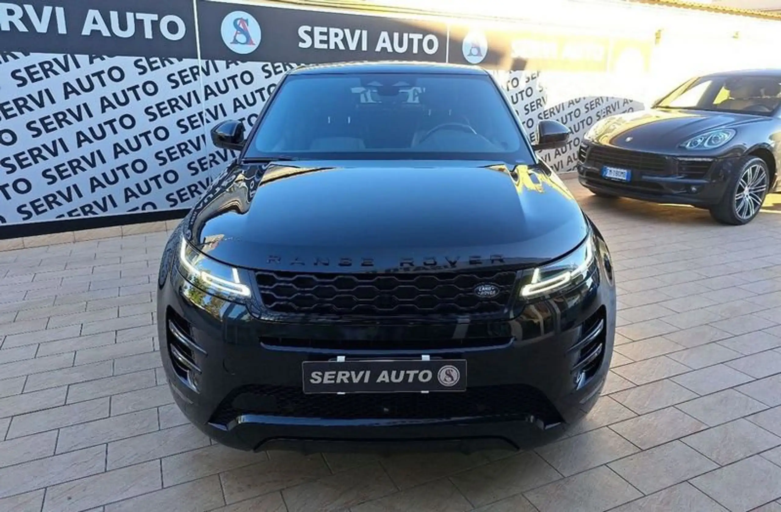 Land Rover - Range Rover Evoque