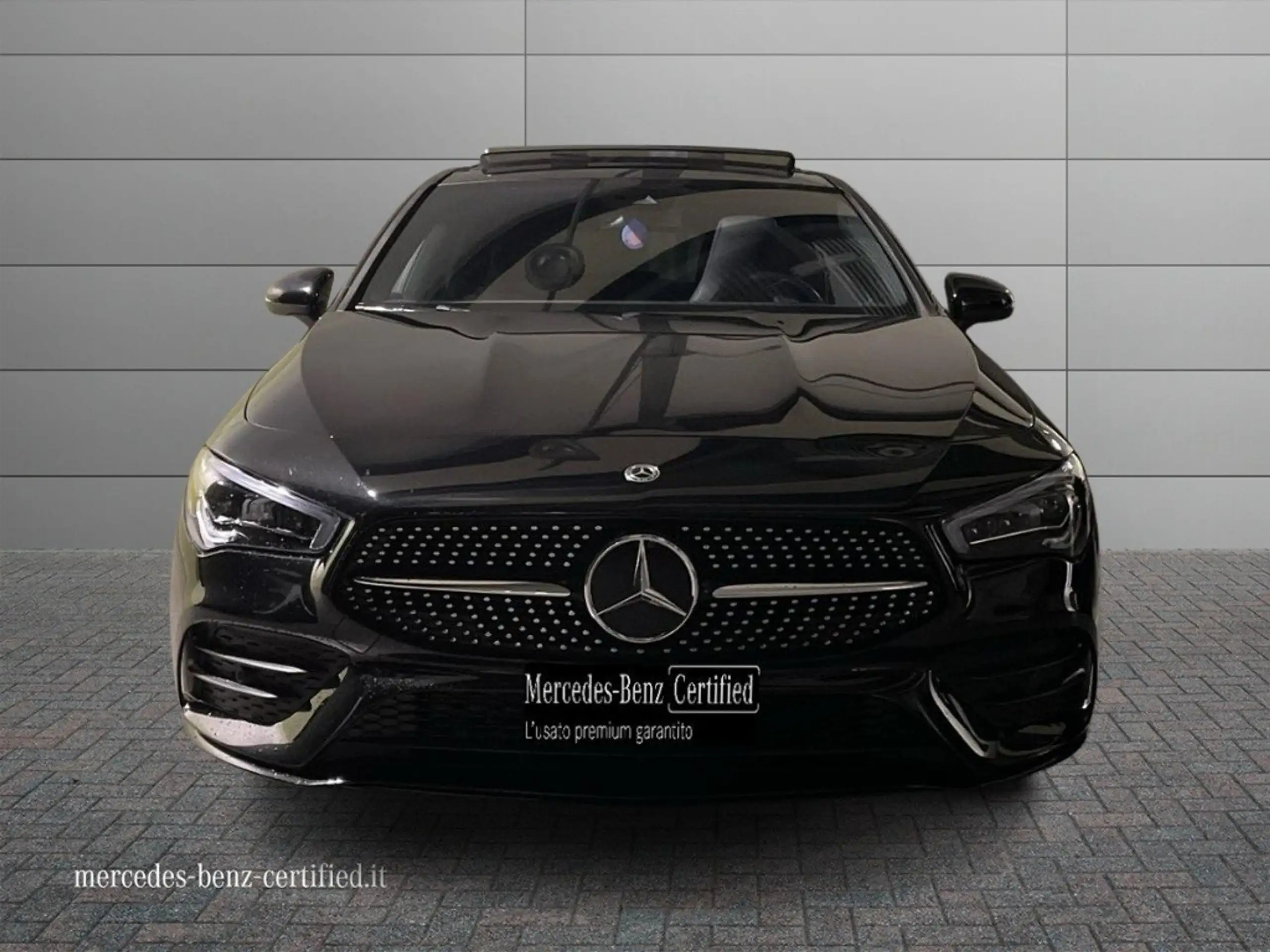 Mercedes-Benz - CLA 200