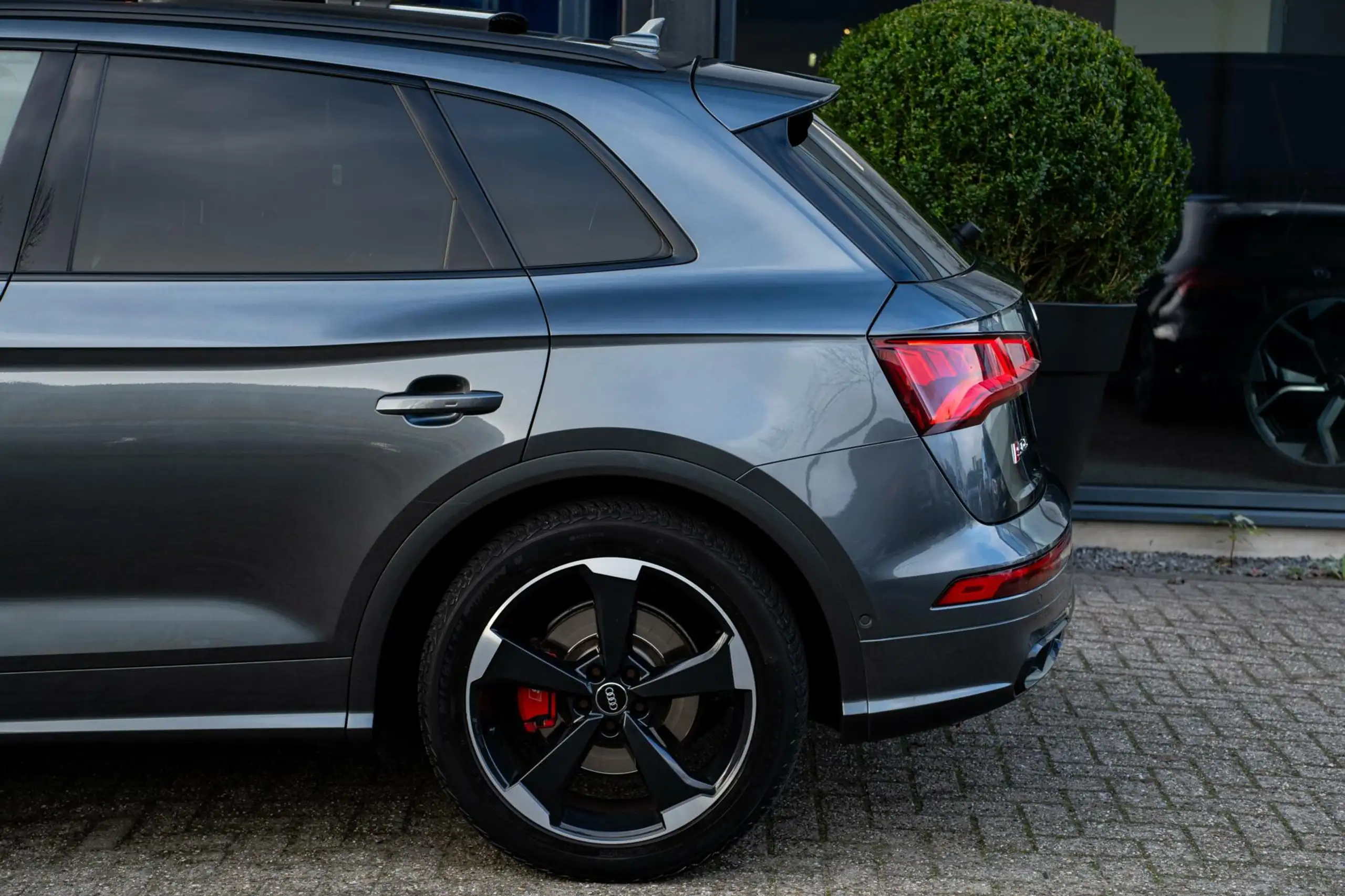 Audi - SQ5