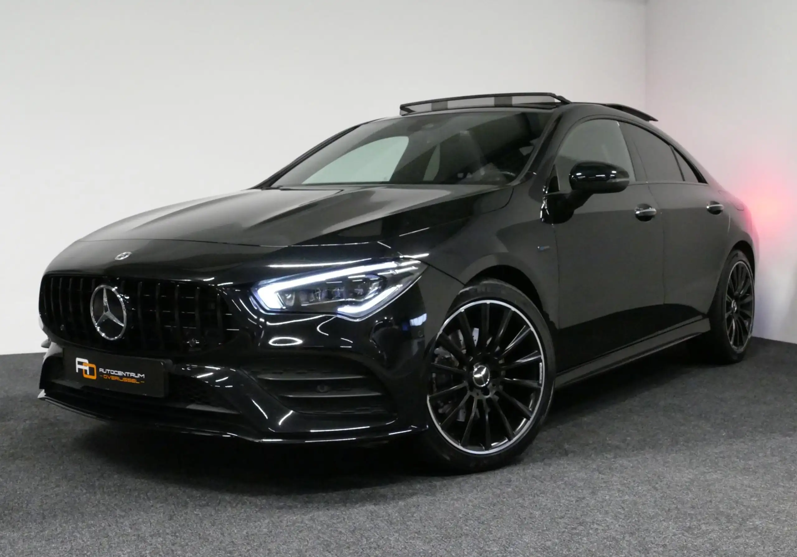 Mercedes-Benz - CLA 250