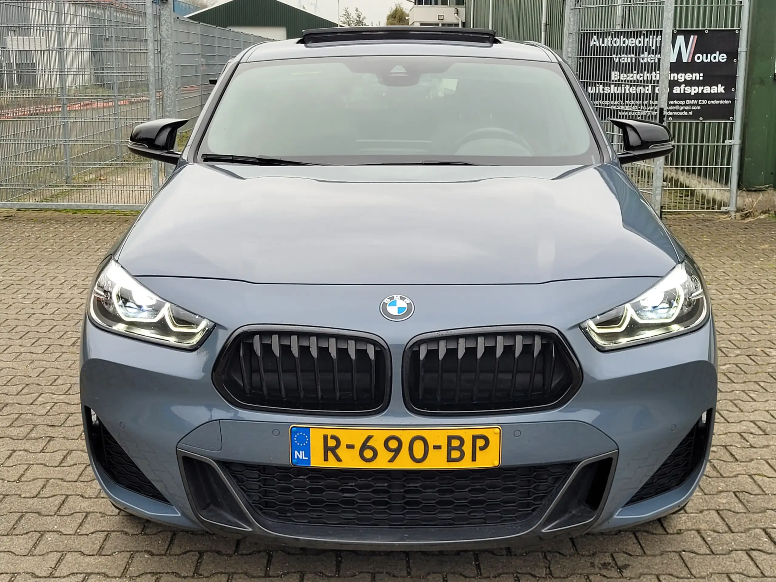 BMW - X2