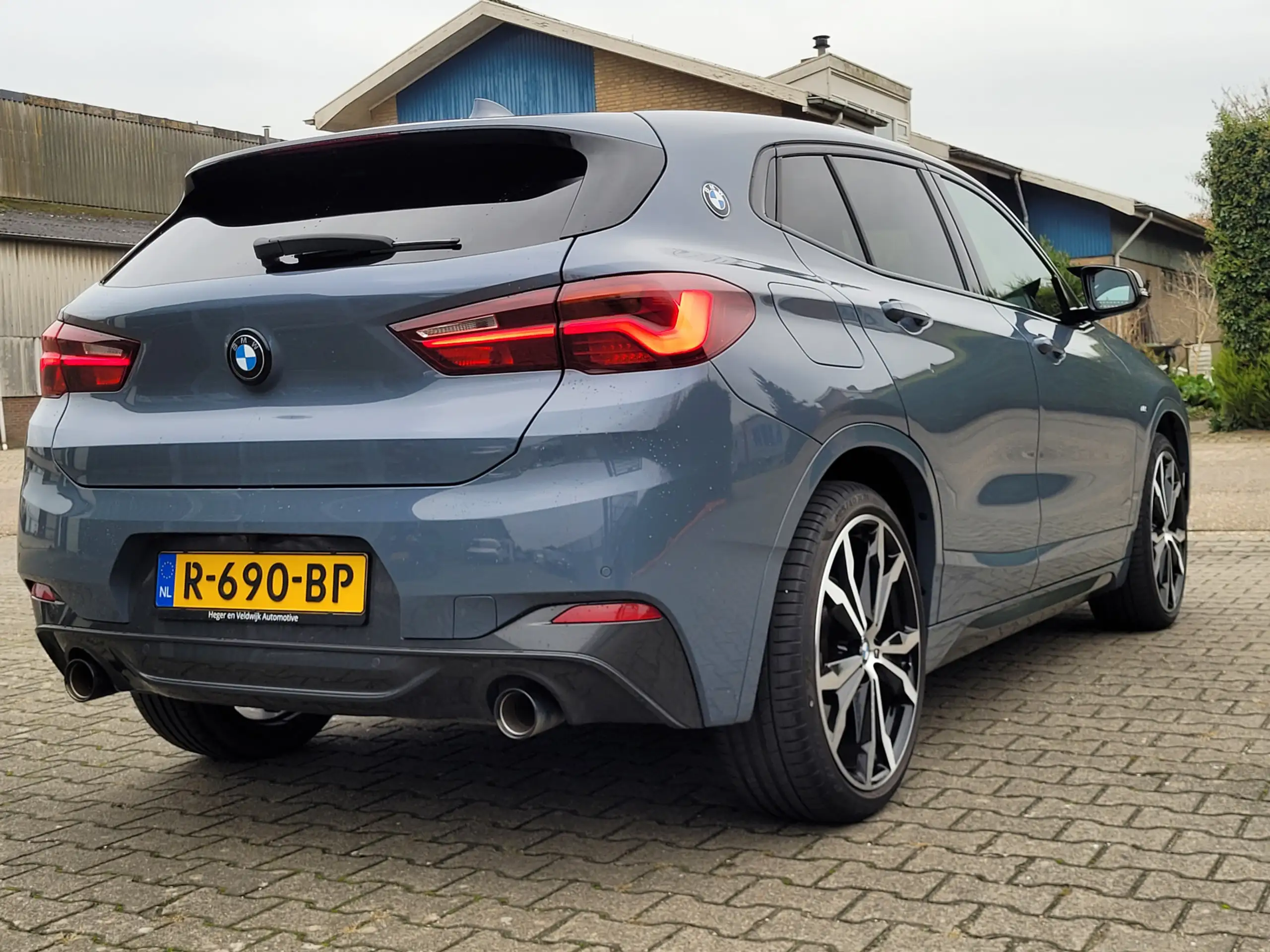 BMW - X2