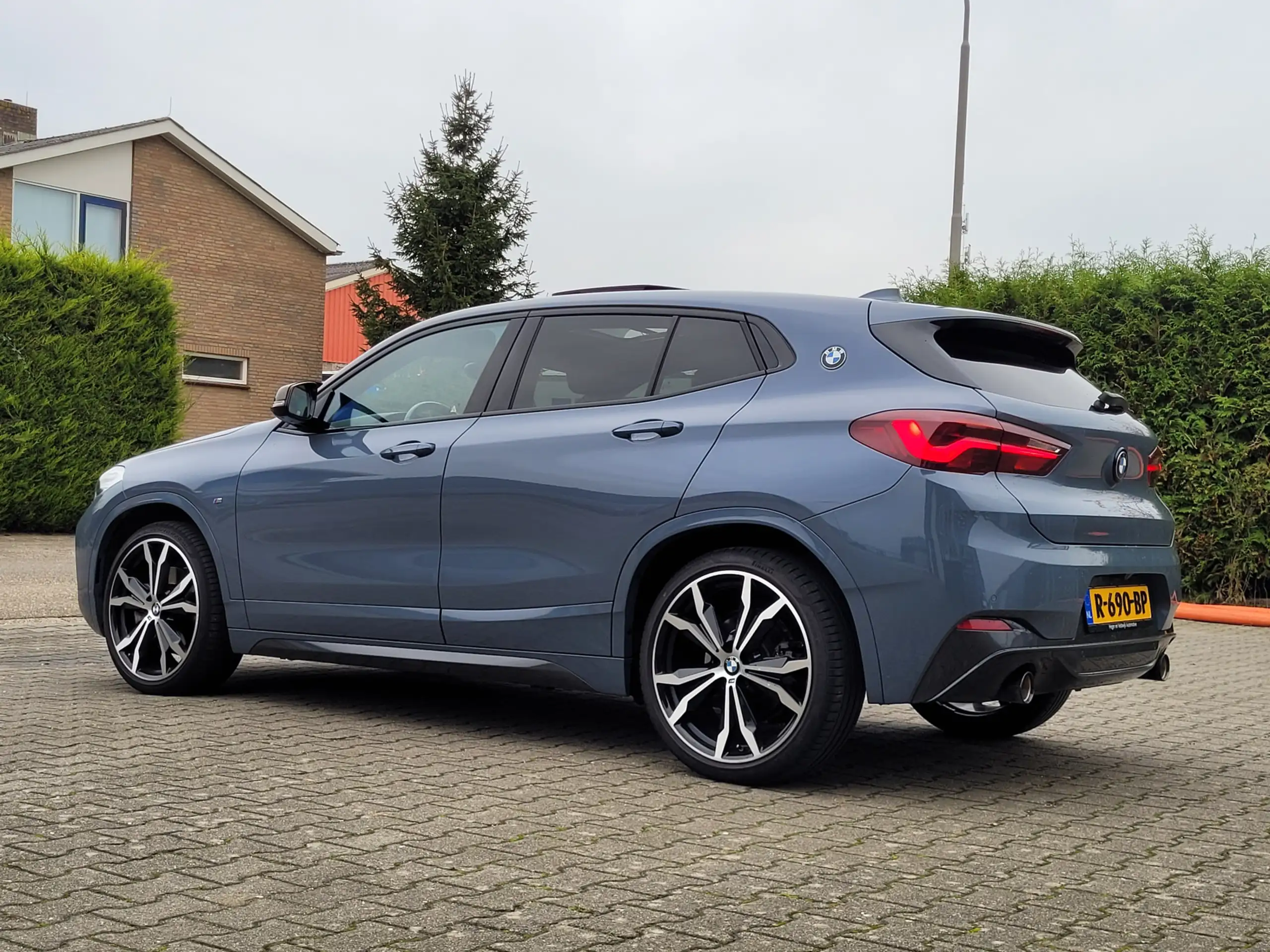 BMW - X2