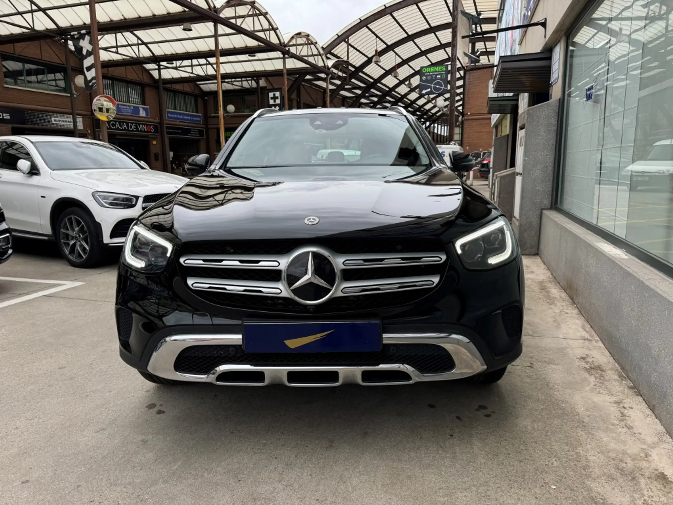 Mercedes-Benz - GLC 300