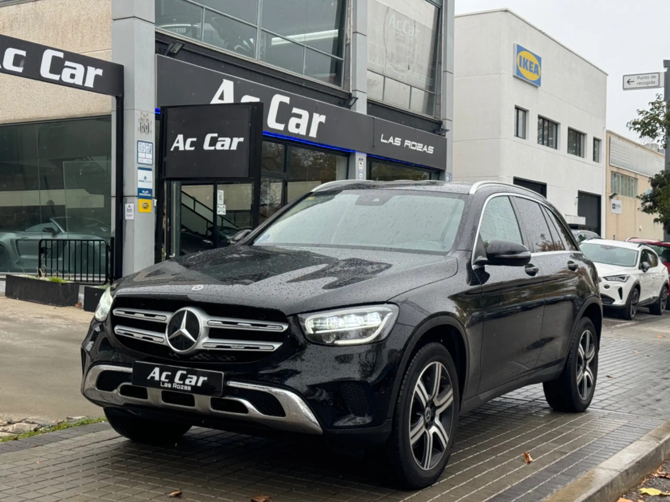 Mercedes-Benz - GLC 300