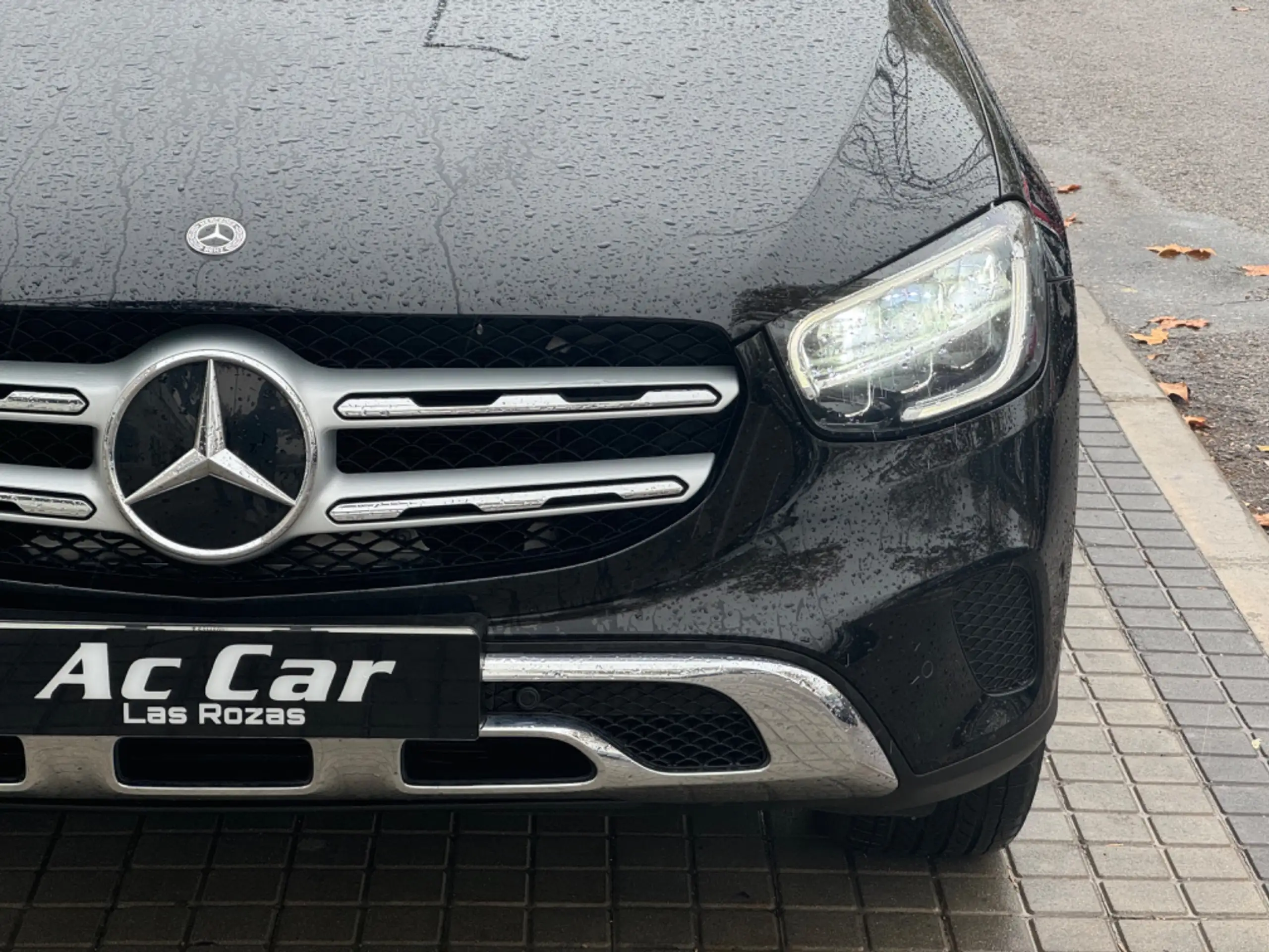 Mercedes-Benz - GLC 300