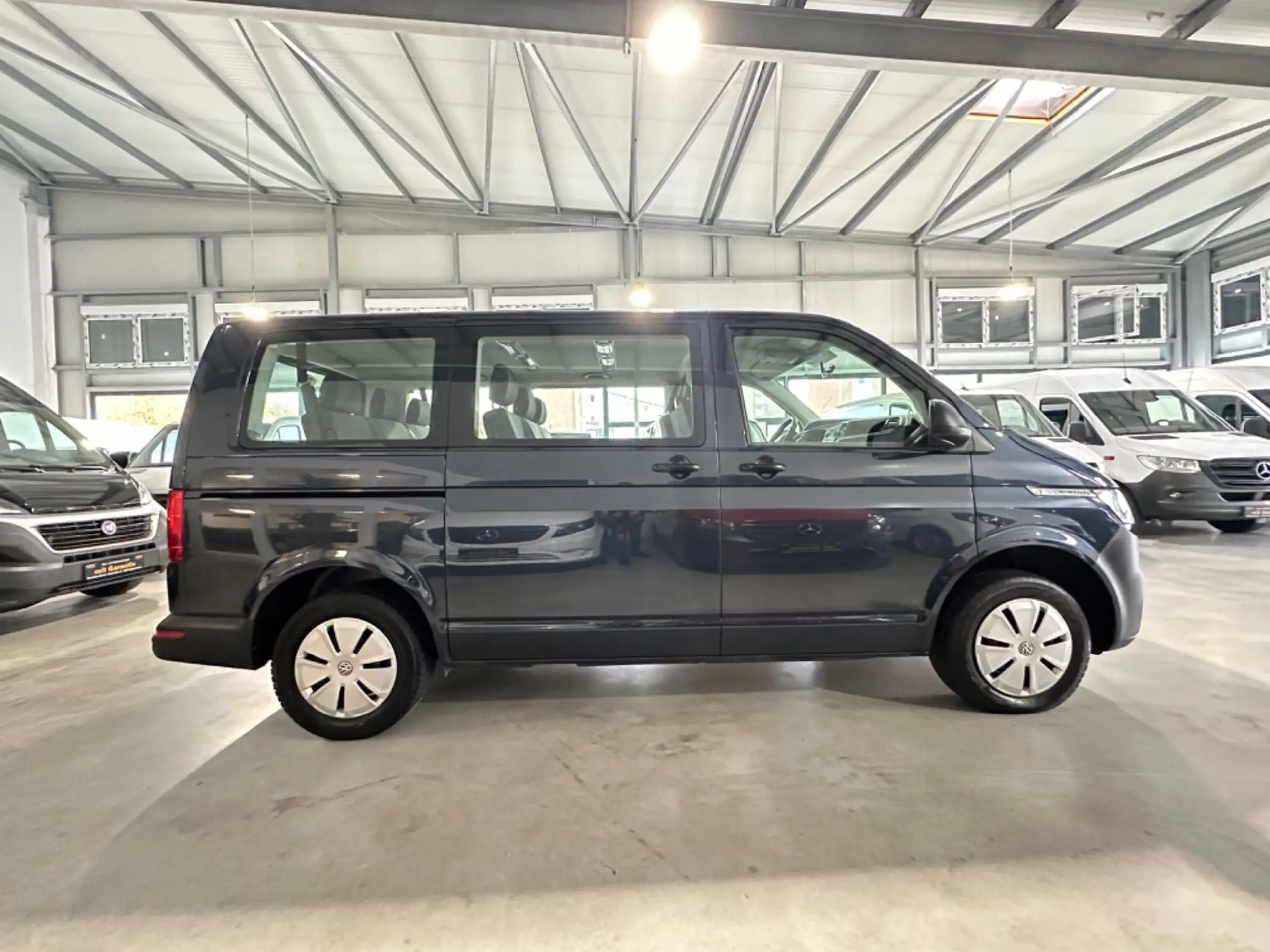 Volkswagen - T6 Caravelle