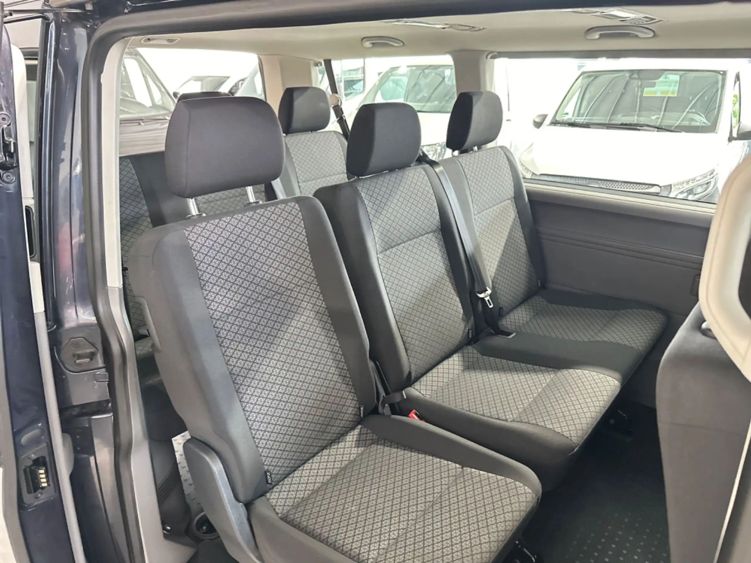 Volkswagen - T6 Caravelle