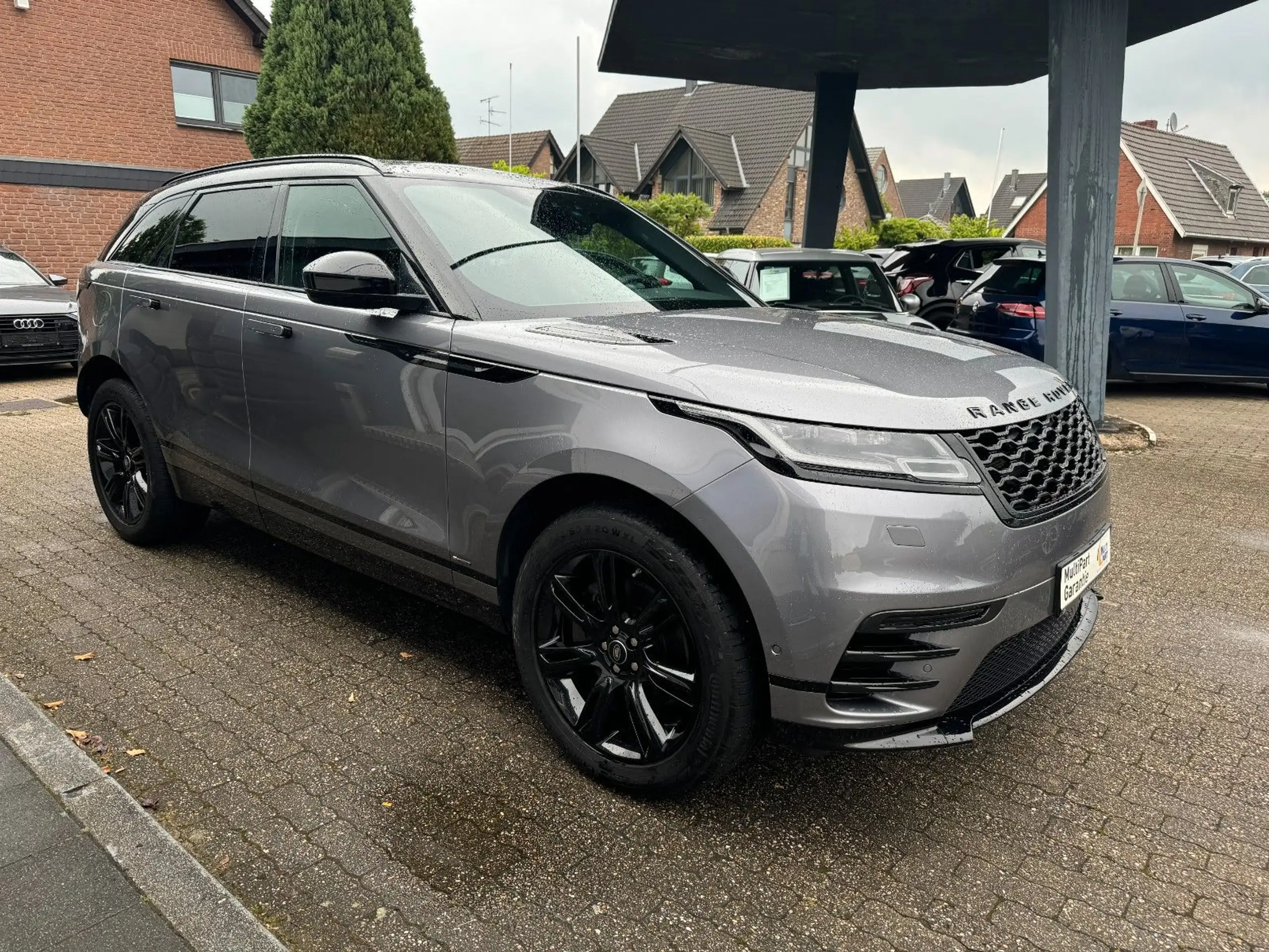 Land Rover - Range Rover Velar