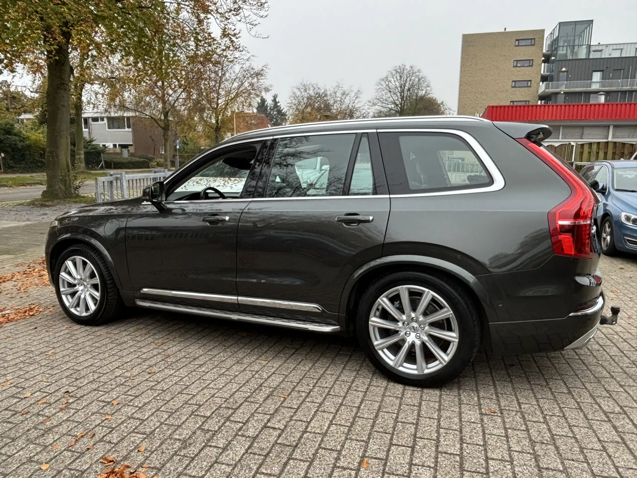 Volvo - XC90