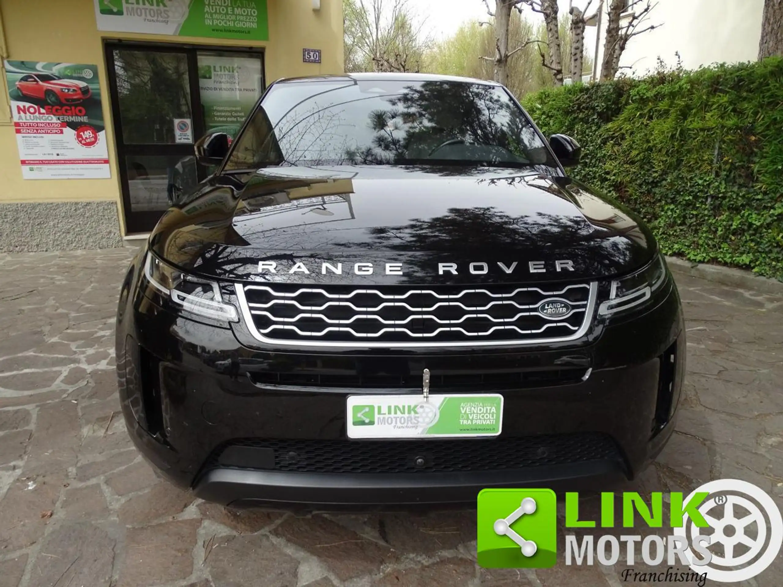 Land Rover - Range Rover Evoque