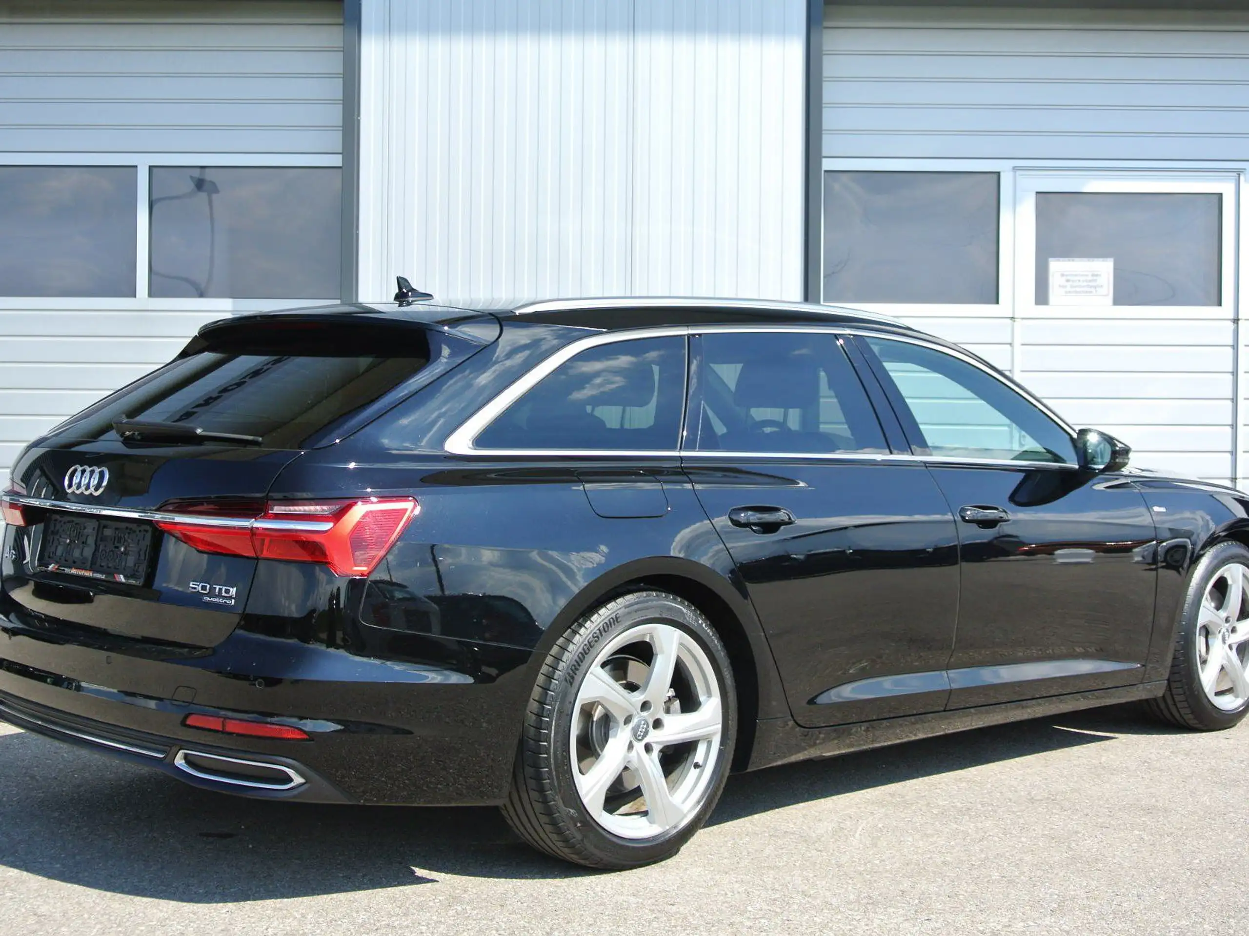 Audi - A6