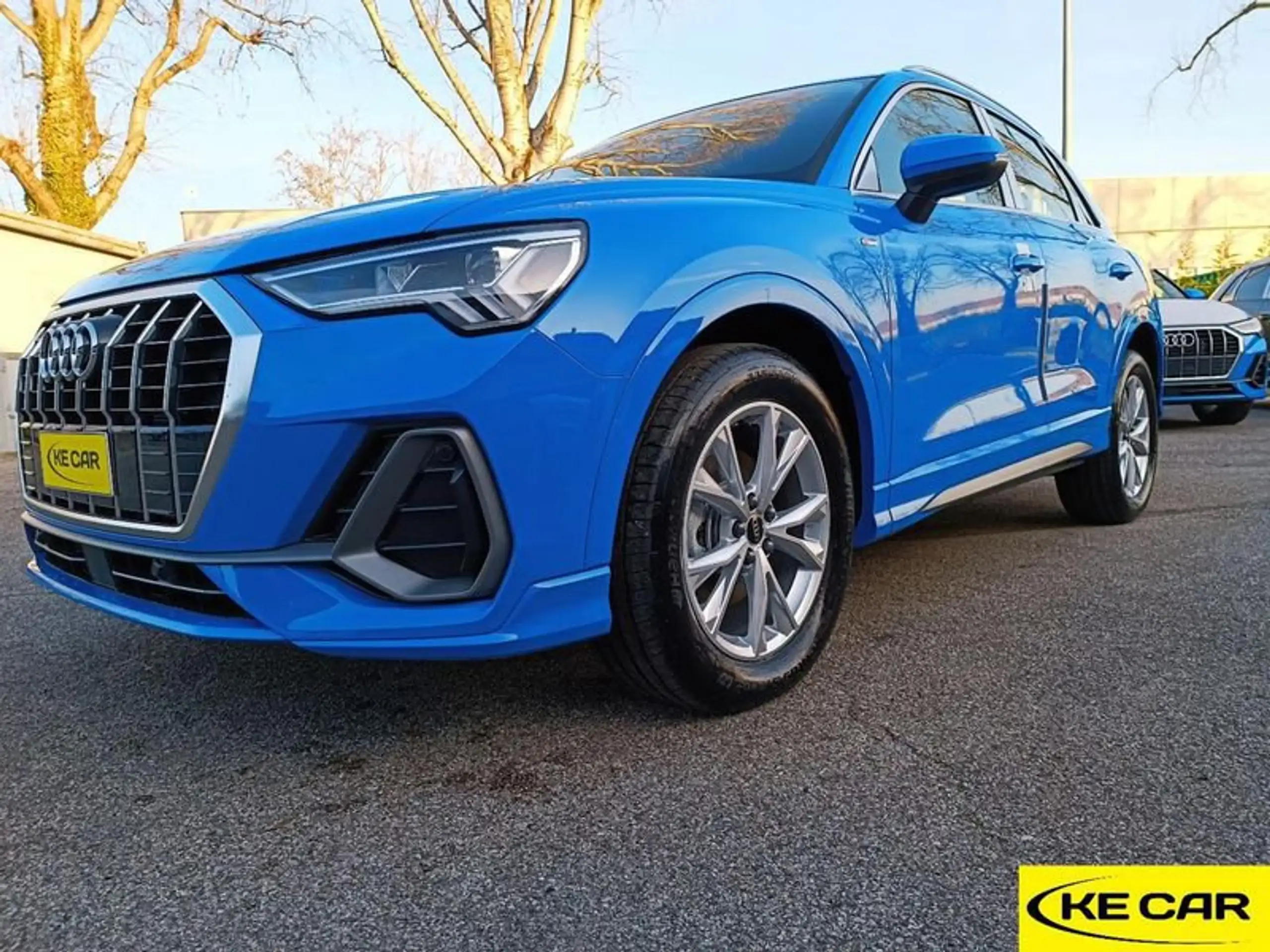 Audi - Q3